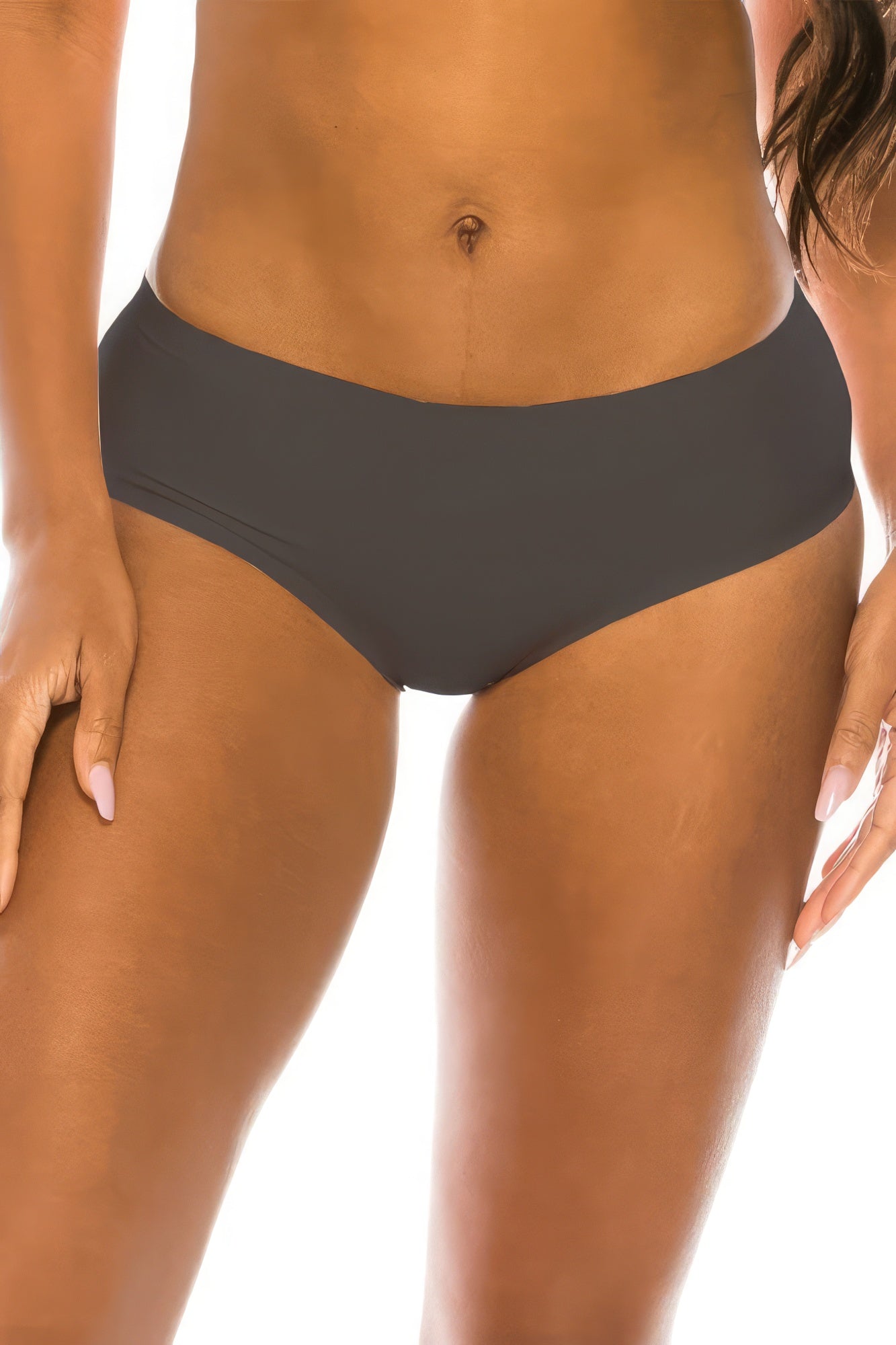 No Line Solid Laser Cut Panty – Invisible Elegance in Classic Black