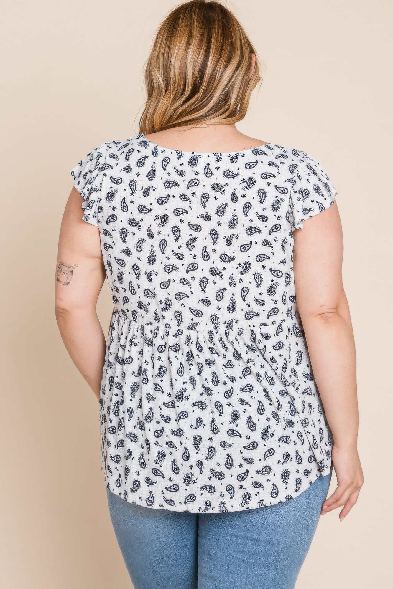 Plus Size Paisley Flutter Sleeves Top