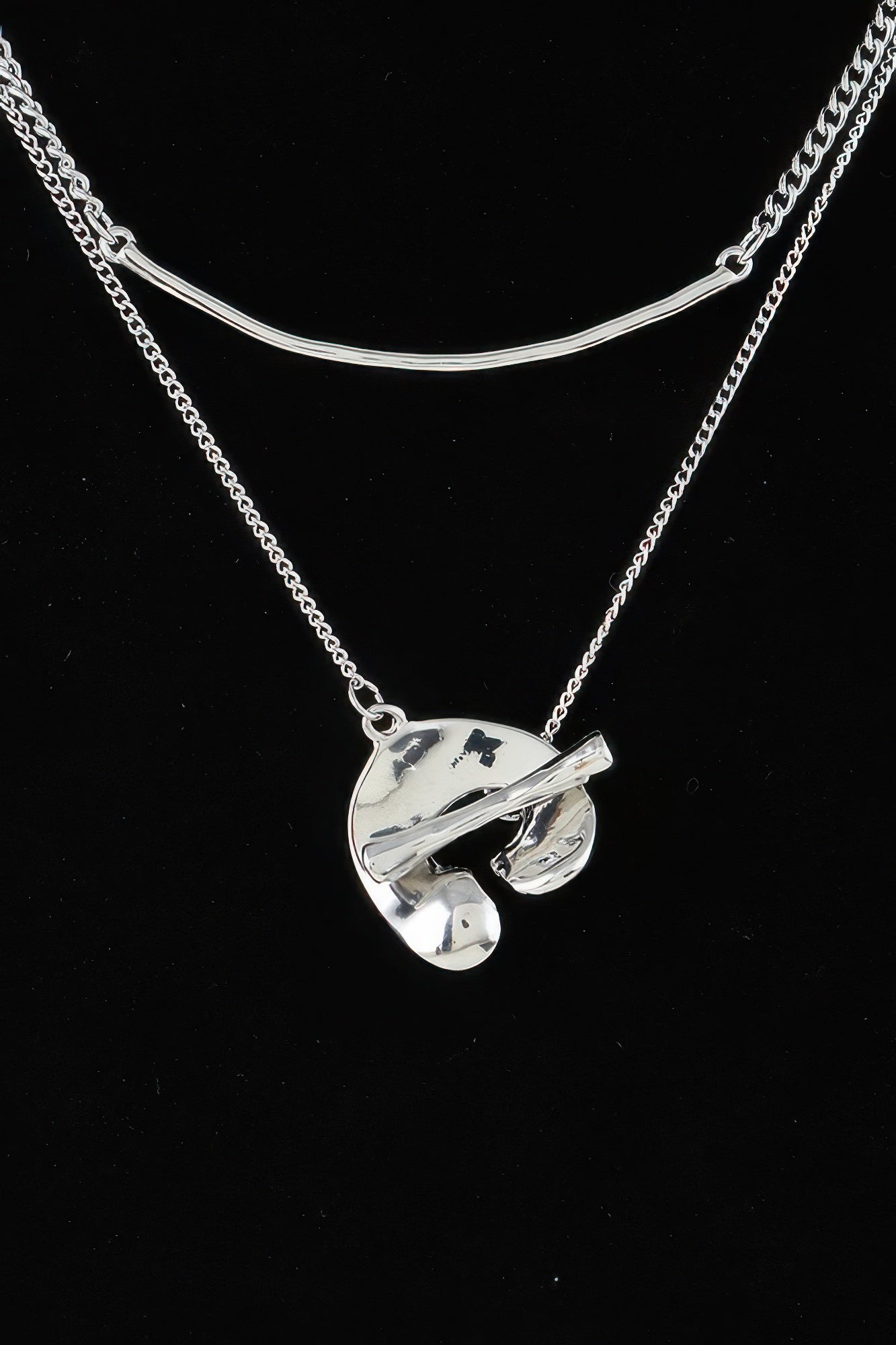 Toggle Hook Chain Necklace