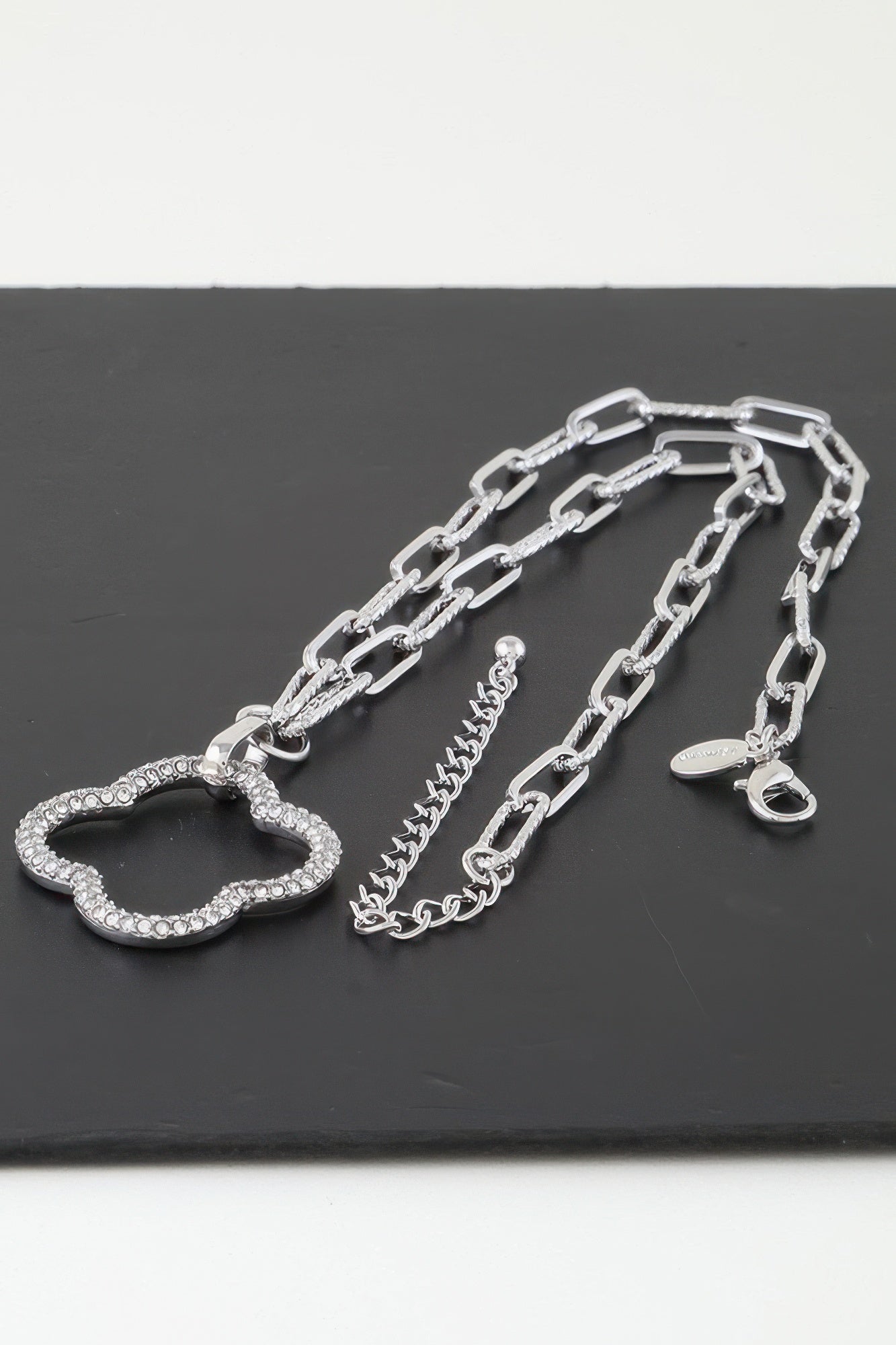 Jeweled Open Clover Chain Necklace