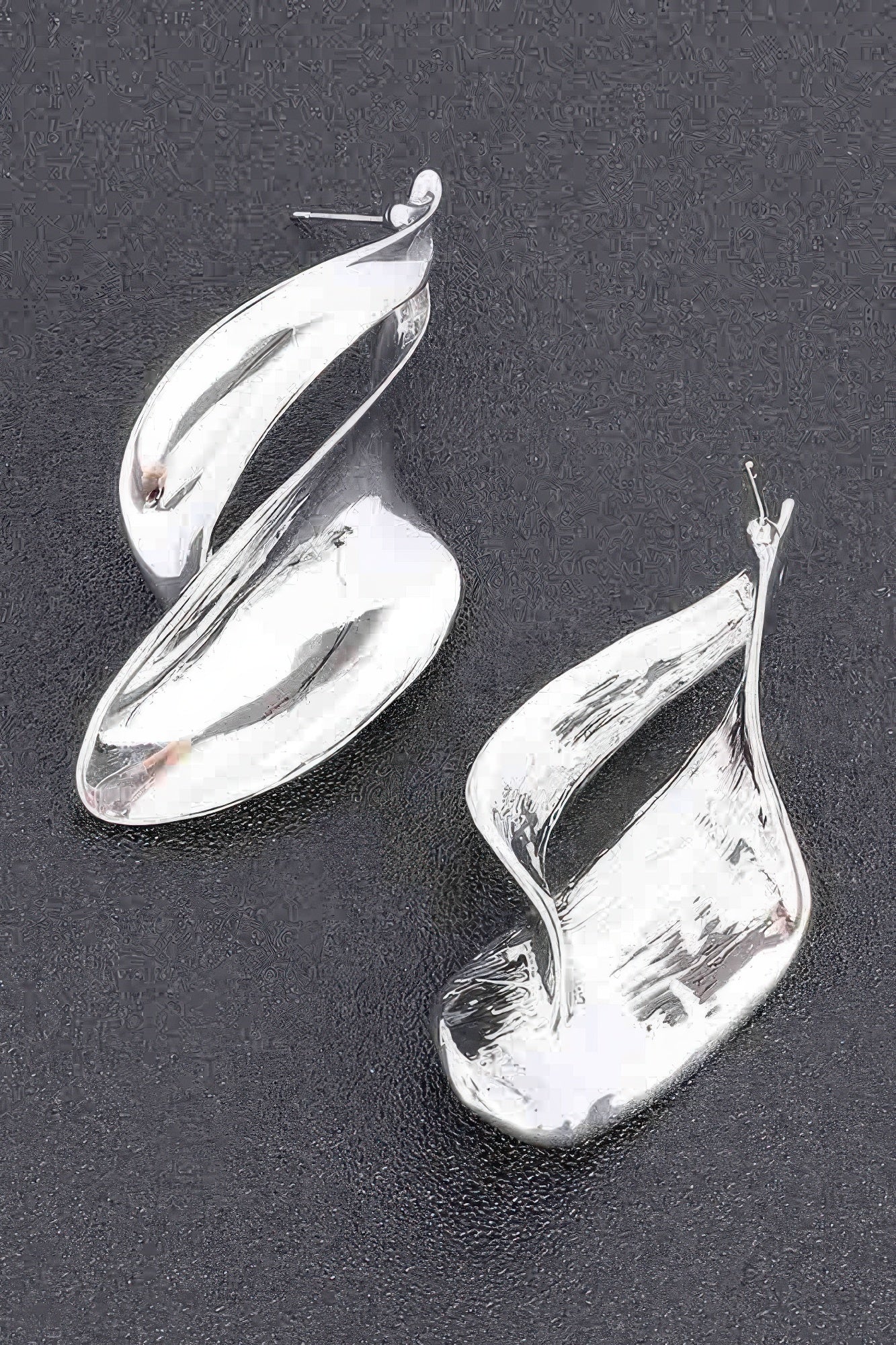 Metal Vintage Earring