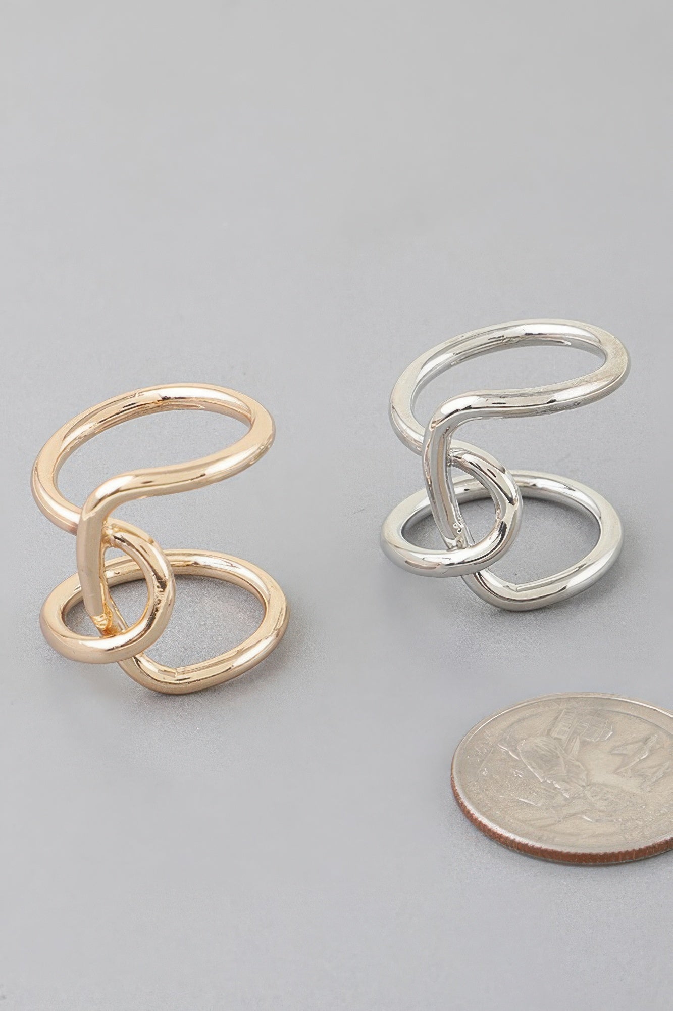 Shiny Interweaved Ring