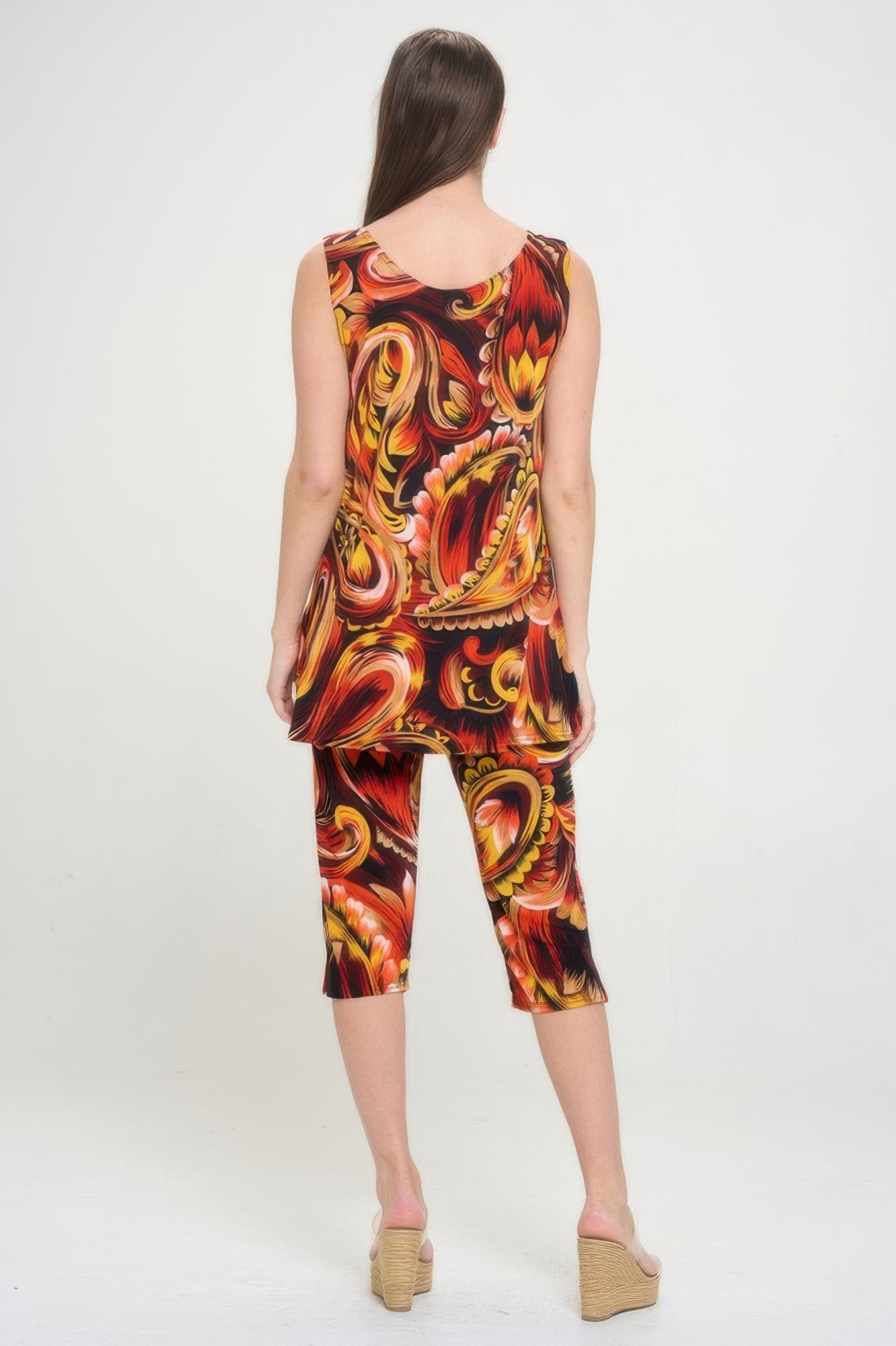 Plus Size Tank Capri Pant Set