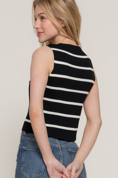 Sleeveless Diagonal Shape Stripe Spring Sweater         