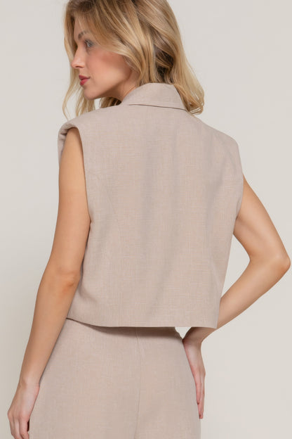 Lapel Collar W/shoulder Pads Vest         