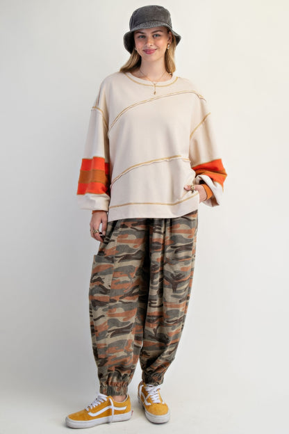 Color Mix Embroidered Washed Pullover       