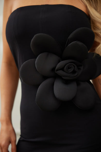 Off Shoulder Fashion Dress With 3d Flower Detail       