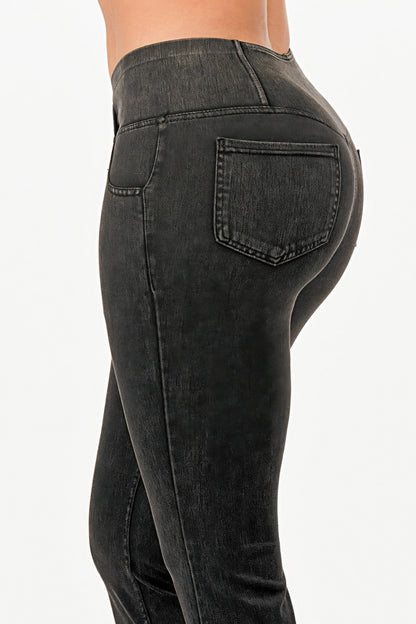 Light Weight Flare Jeans            