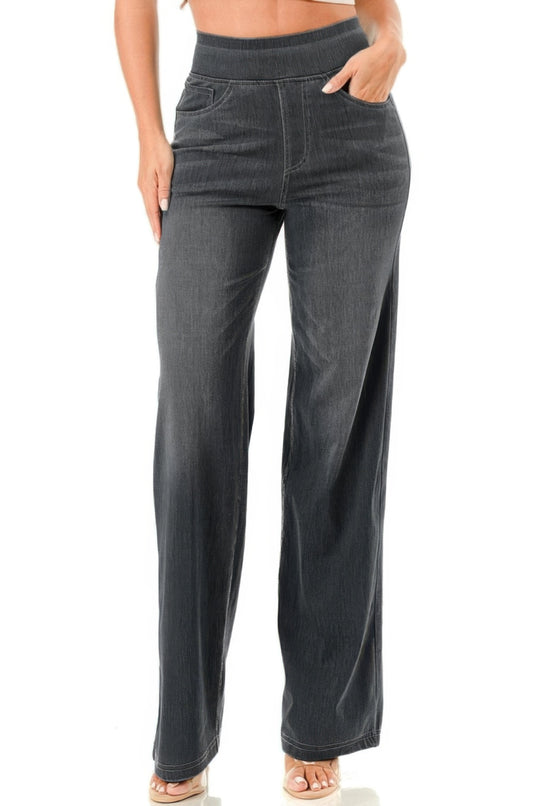 Ultra Soft Flare Baggy Jeans            
