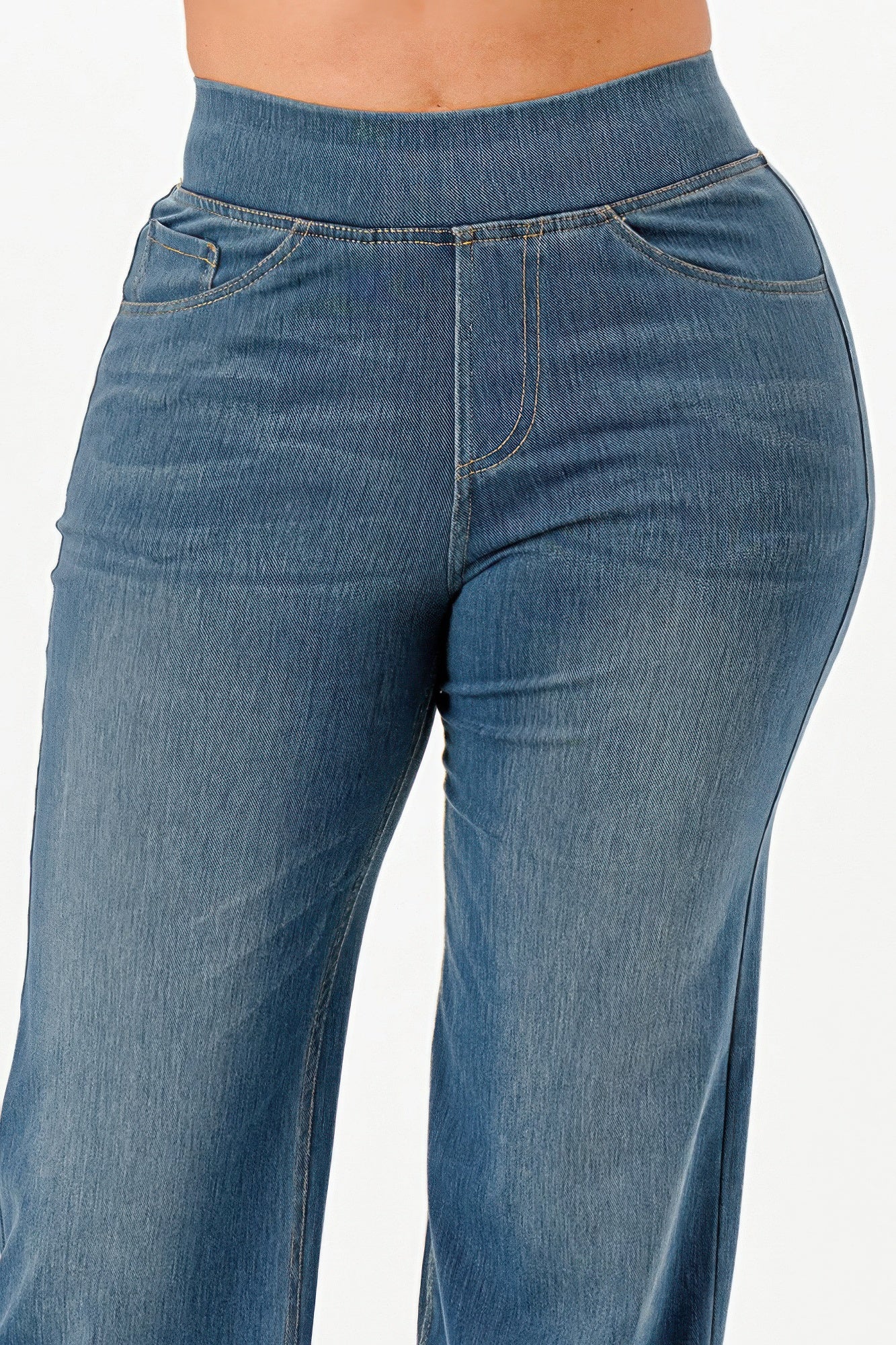 Ultra Soft Flare Baggy Jeans            