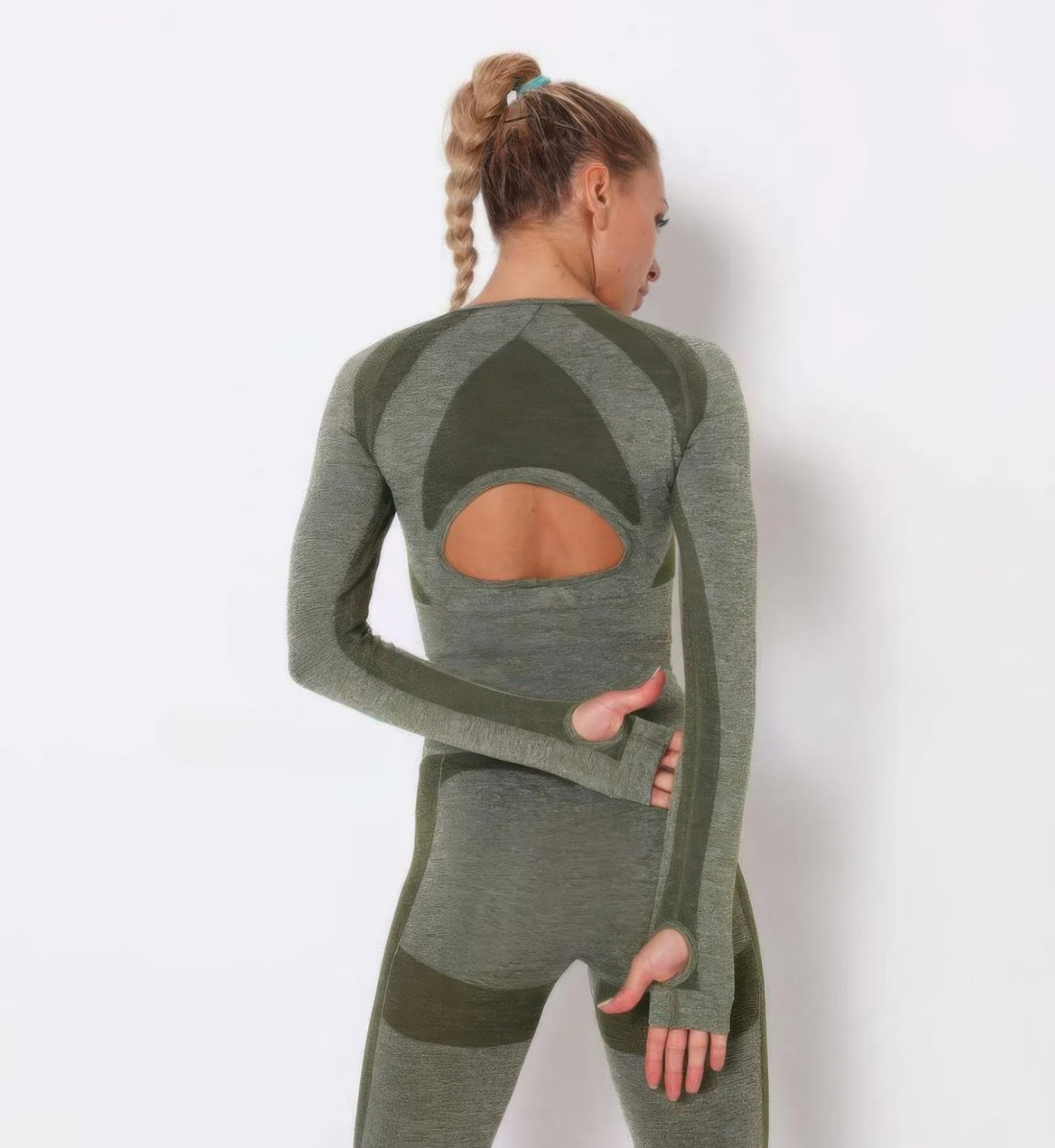 Seamless Long Sleeve Yoga Set         