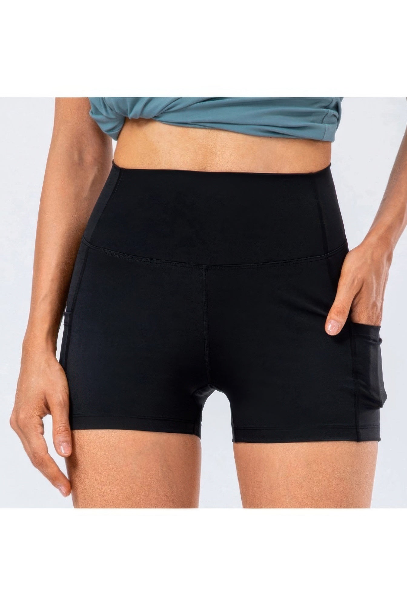 Sports Yoga Shorts With Pockets          