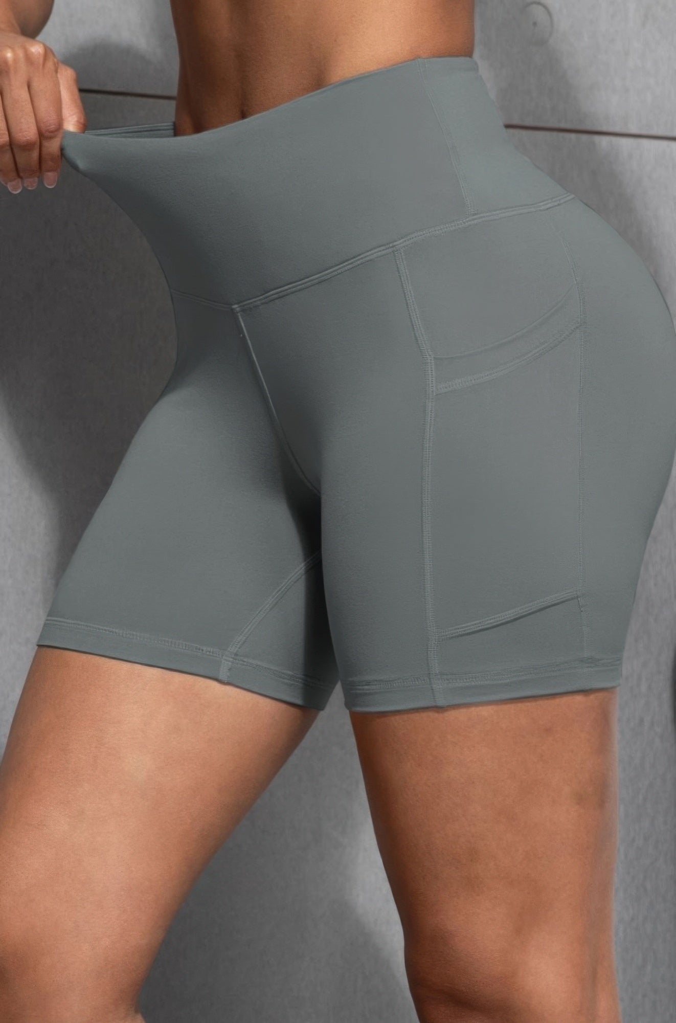 Sports Yoga Shorts With Pockets          