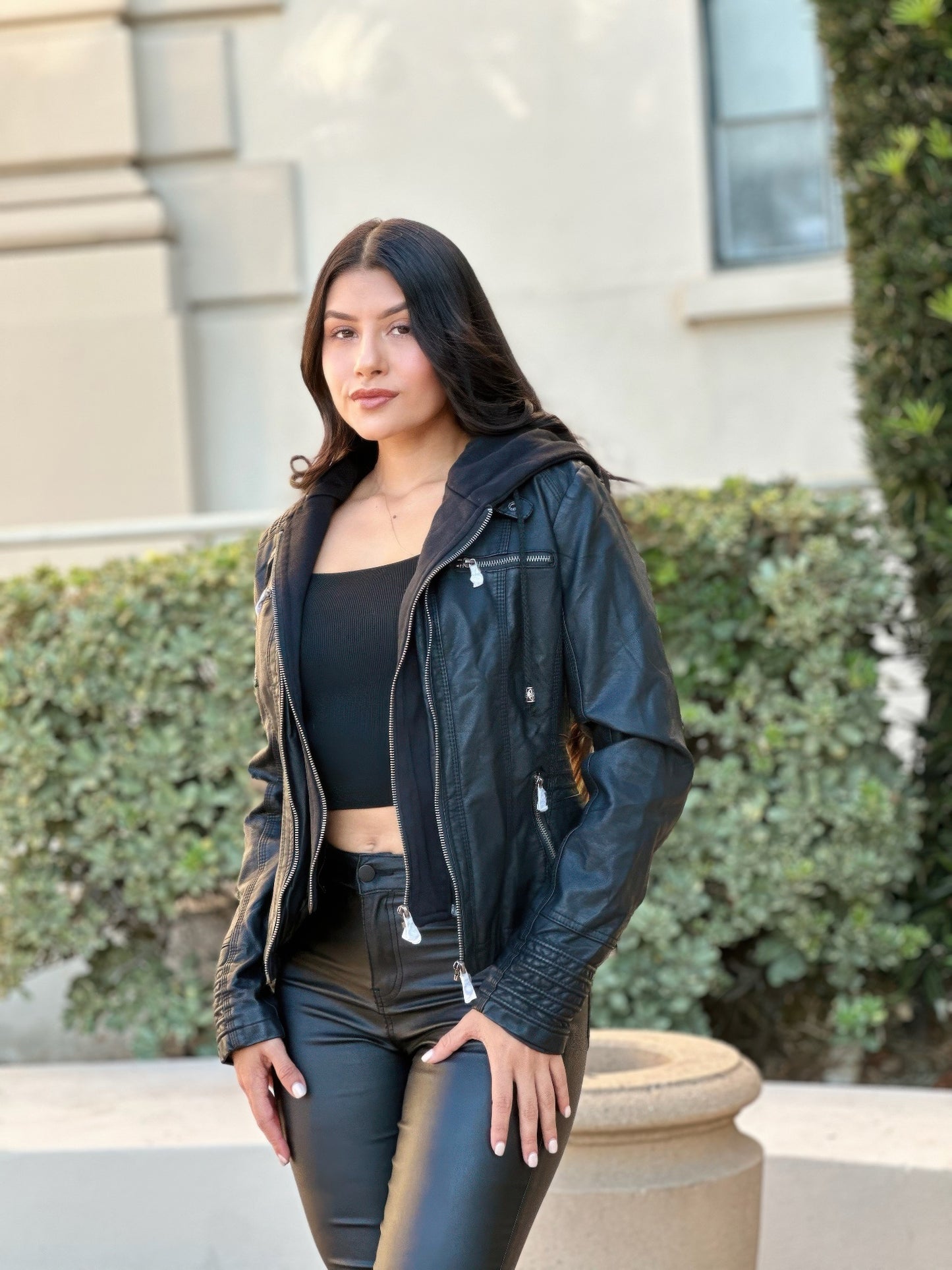 Woman Fashion Hooded Faux Leather Jacket