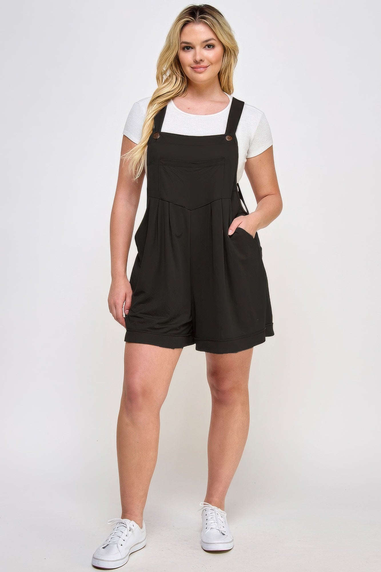 Plus Size Knit Linen Pleated Overall Shorts      
