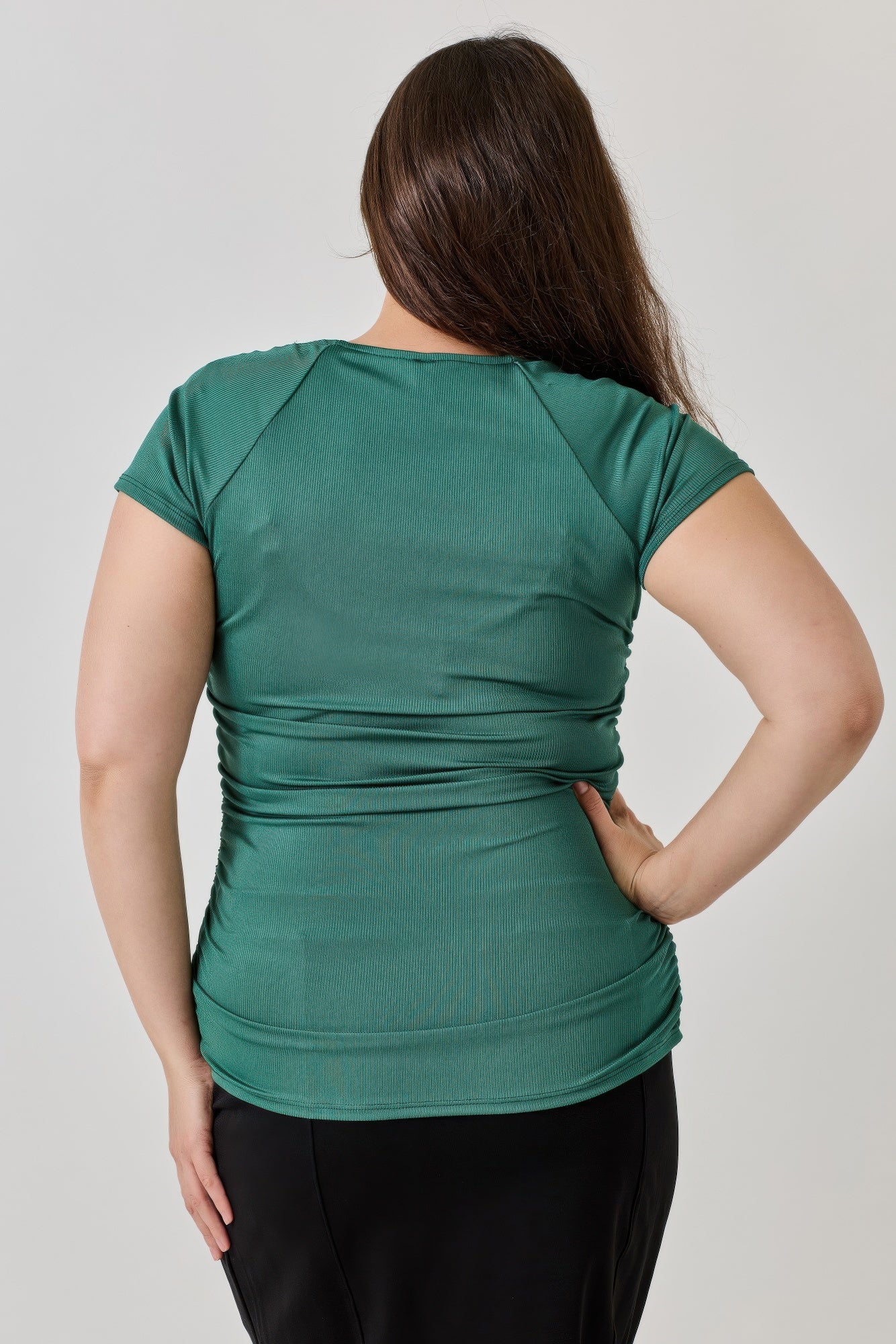Plus Size Knit Rib Open Circle Trim Top        