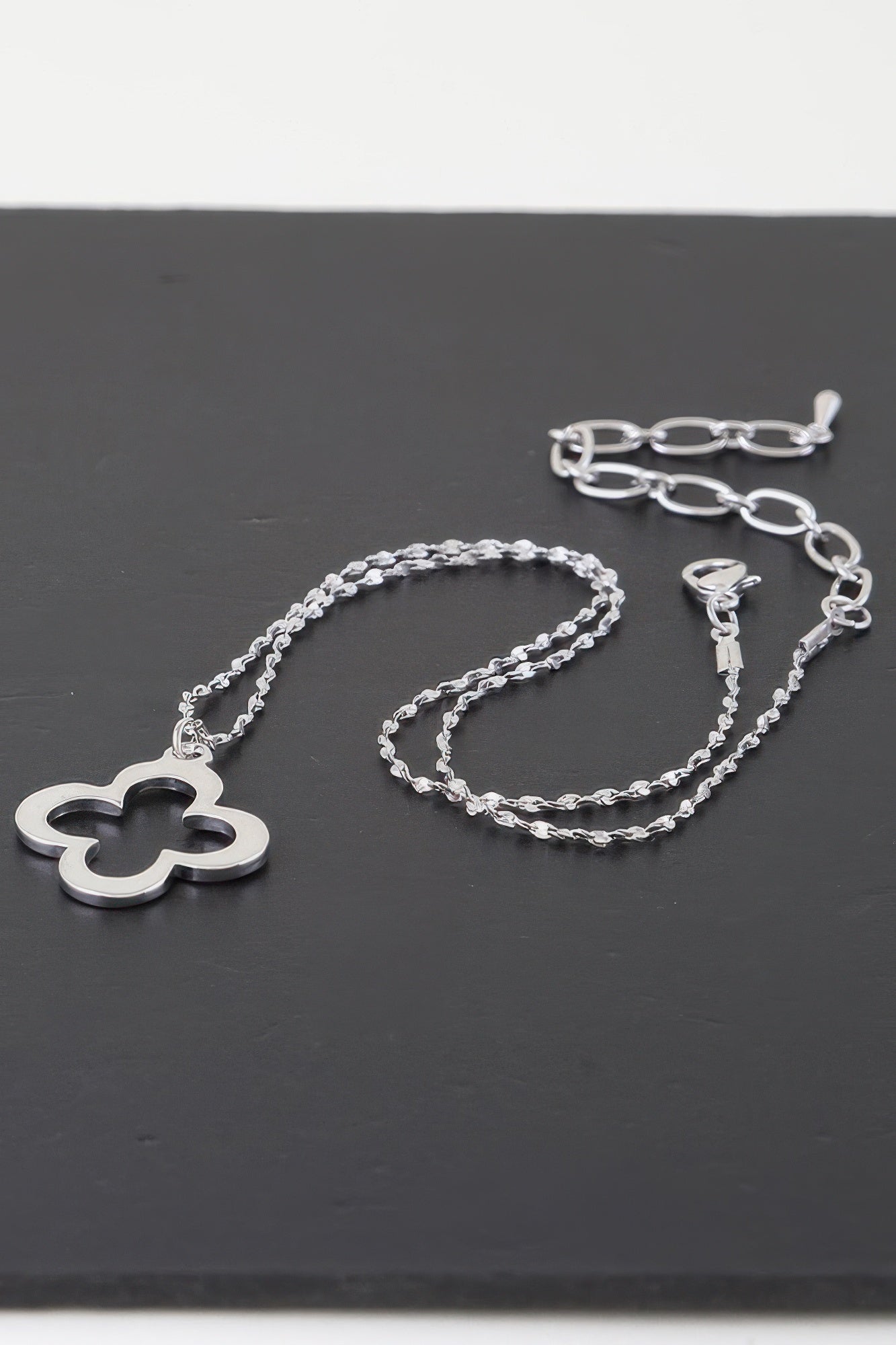 Open Clover Pendant Necklace