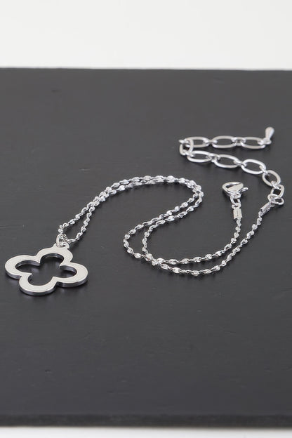 Open Clover Pendant Necklace
