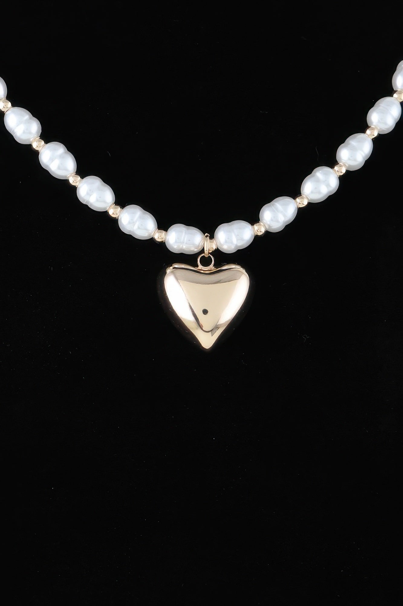 Shiny Heart Pearl Beaded Necklace