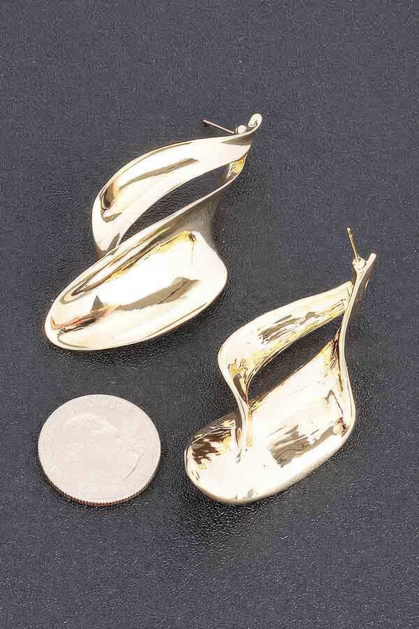 Metal Vintage Earring