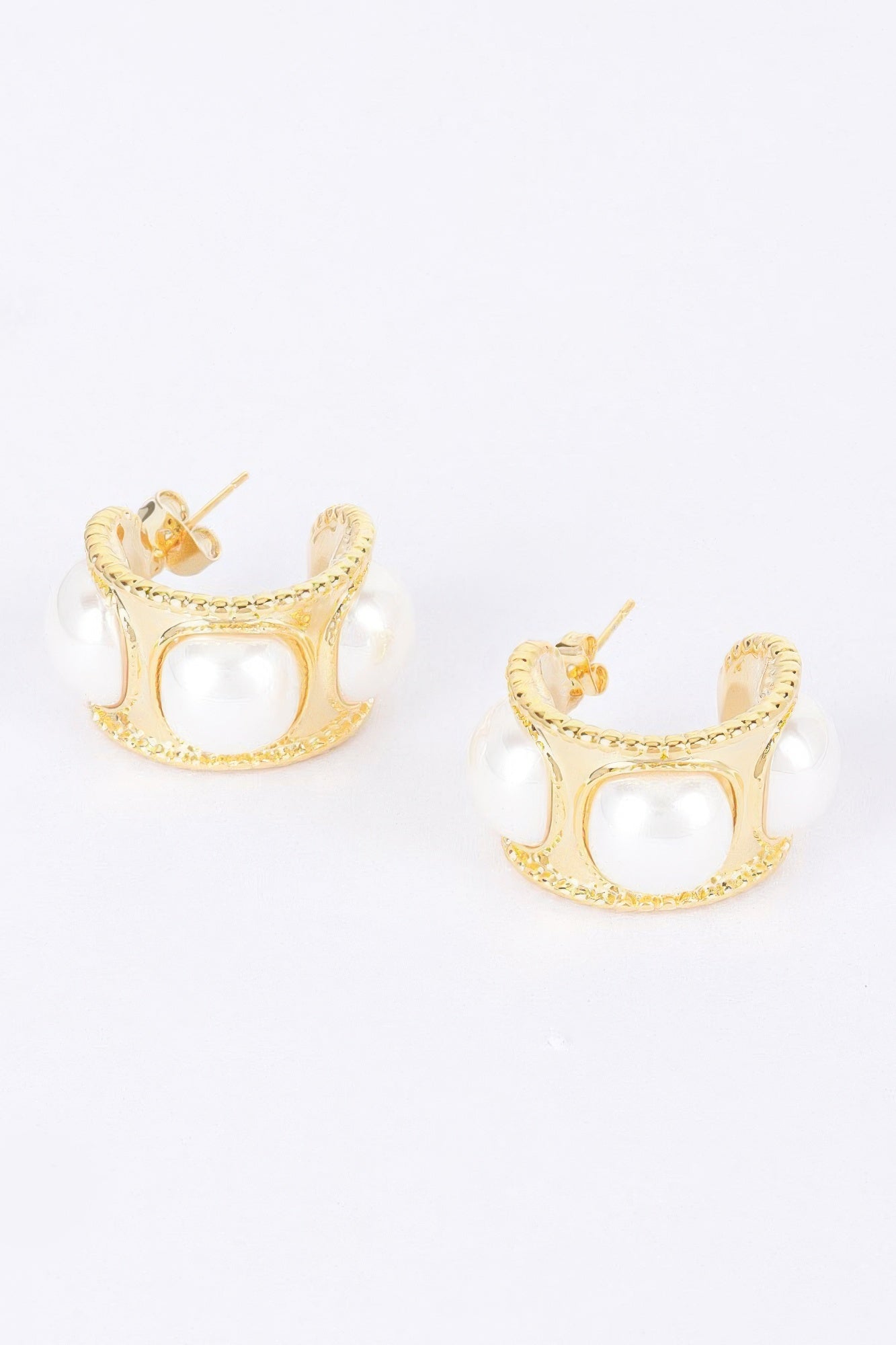 Faux Pearl Metal Mini Hoop Earring