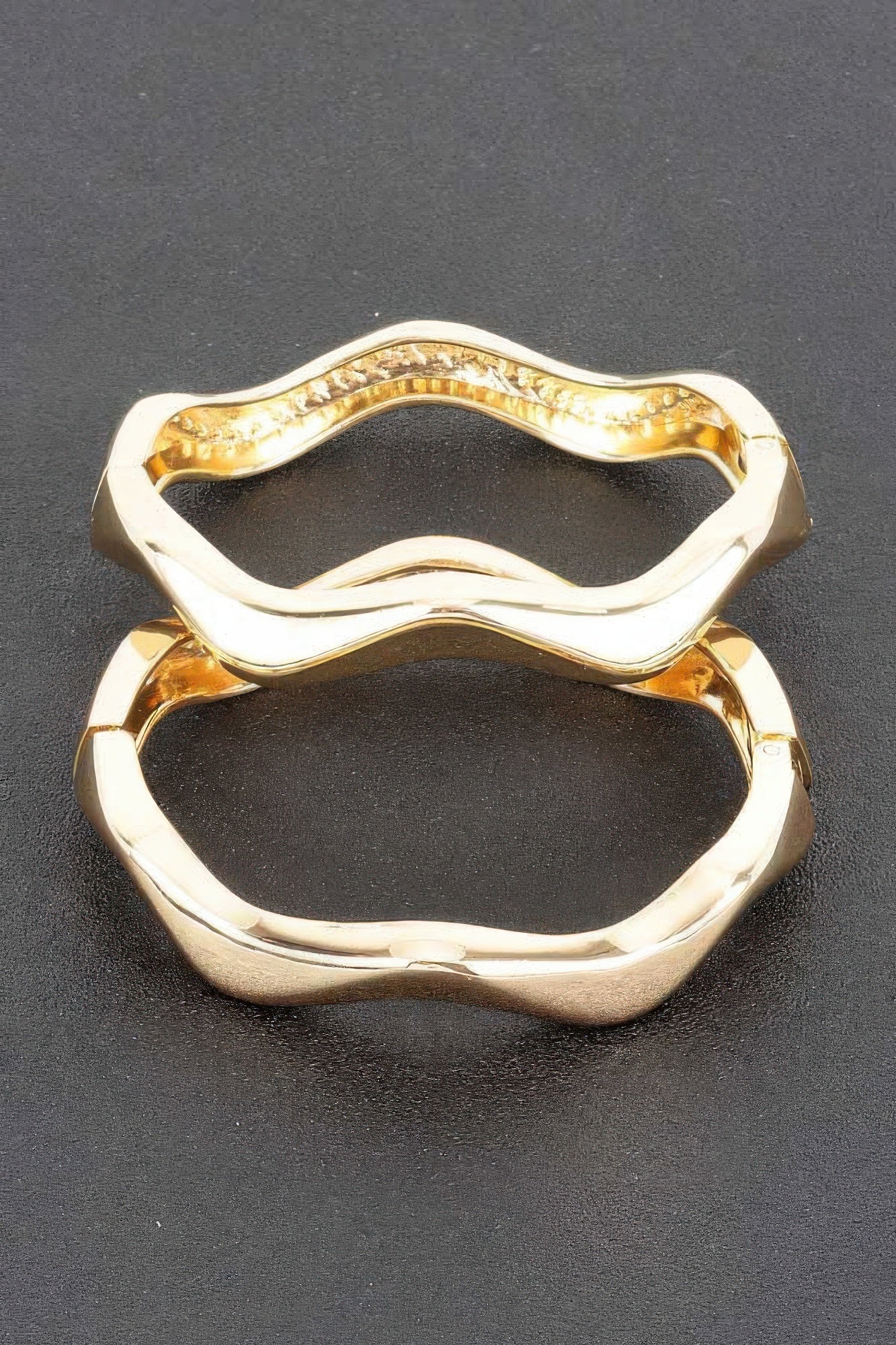 Curved Elegance Bracelet