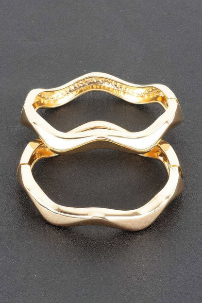 Curved Elegance Bracelet