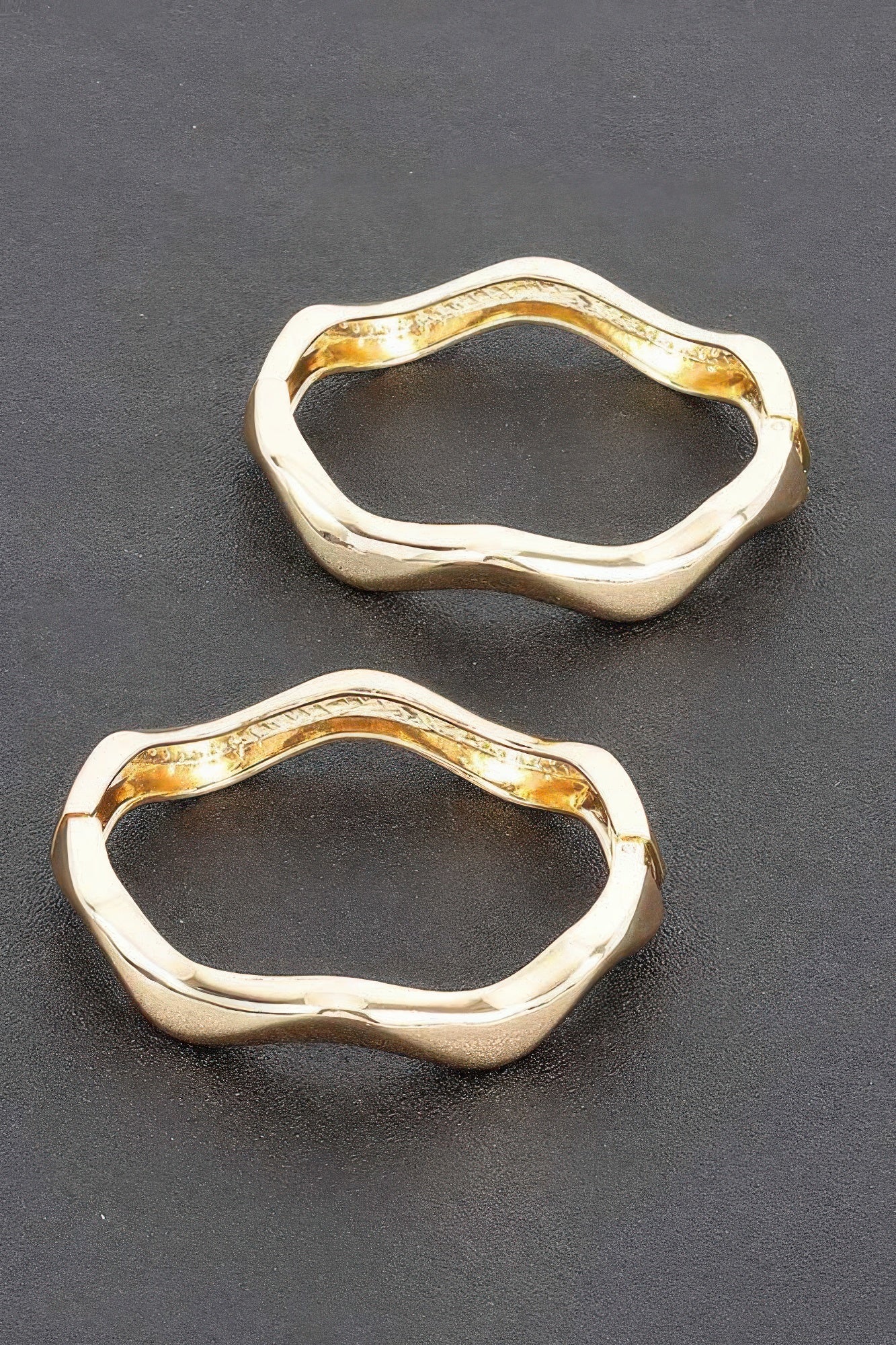 Curved Elegance Bracelet
