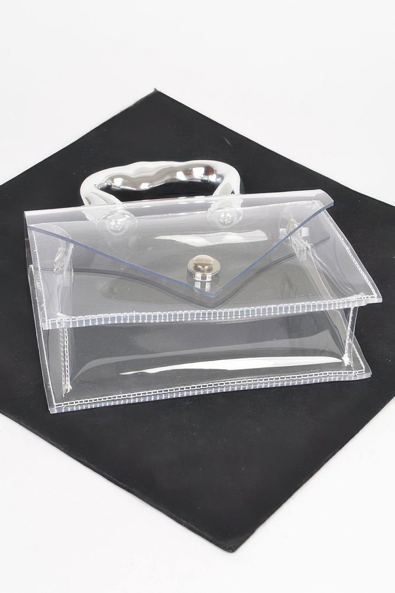 Transparent Ccb Handle Flap Clutch