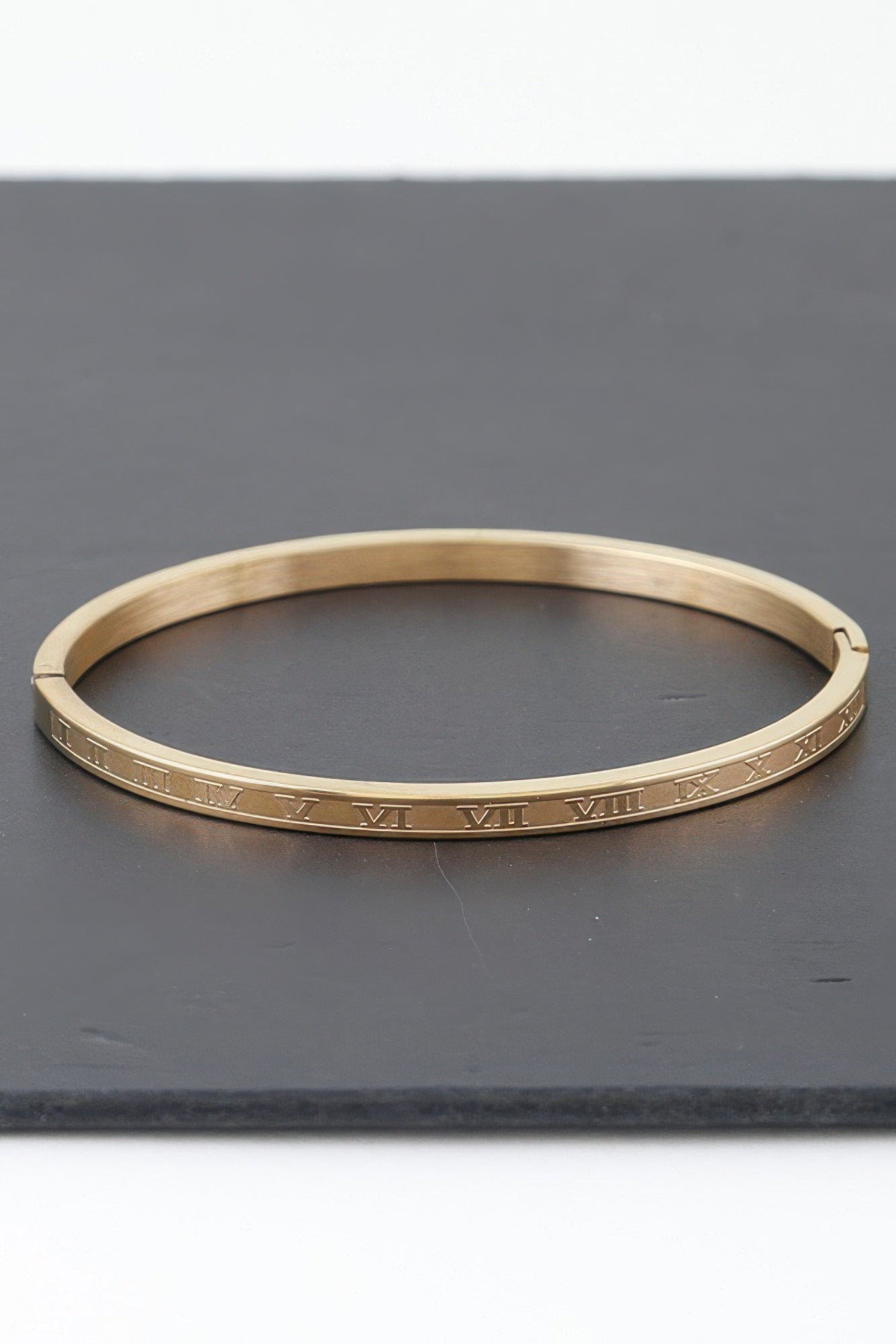 Thin Roman Numeral Bracelet