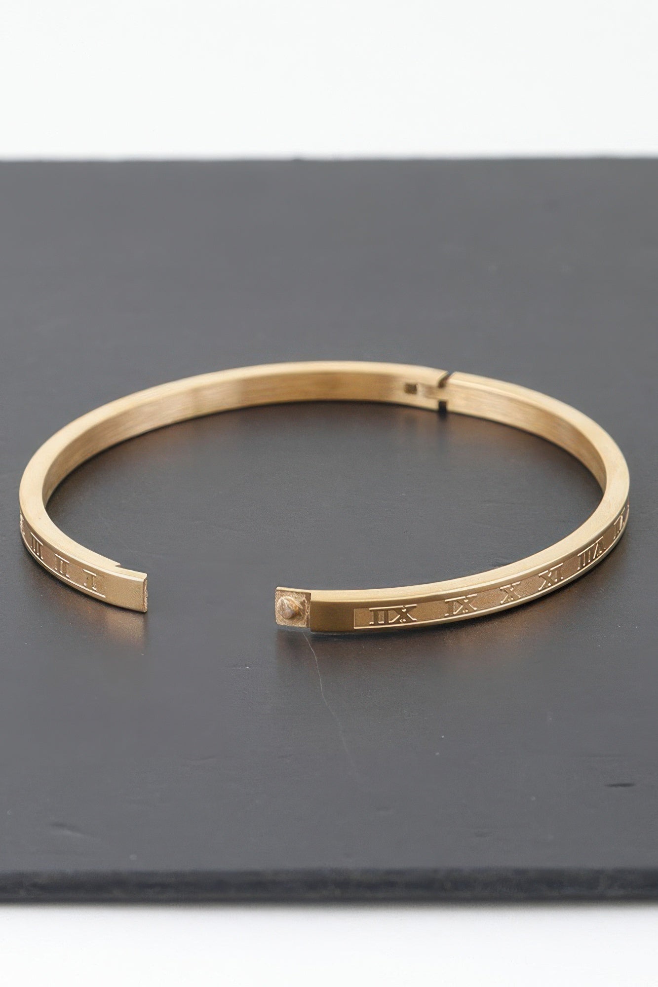 Thin Roman Numeral Bracelet