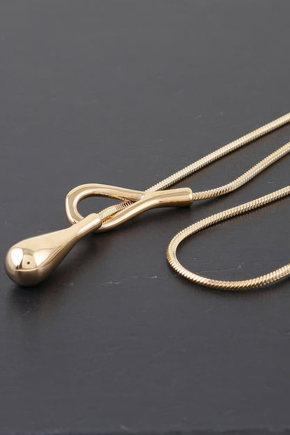 Ultra Teardrop Toggle Necklace