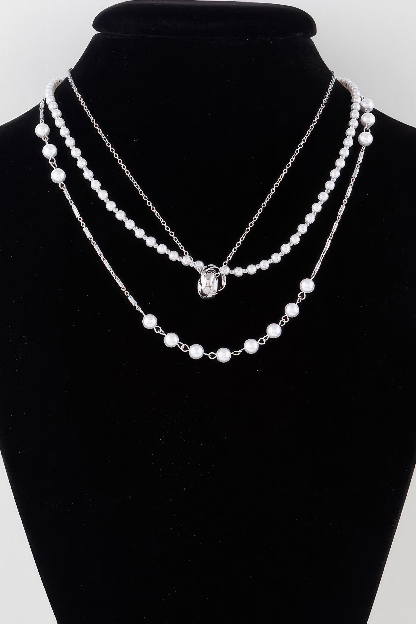 Triple Ring Beaded Necklace
