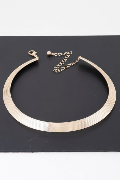 Shiny Modern Choker Necklace