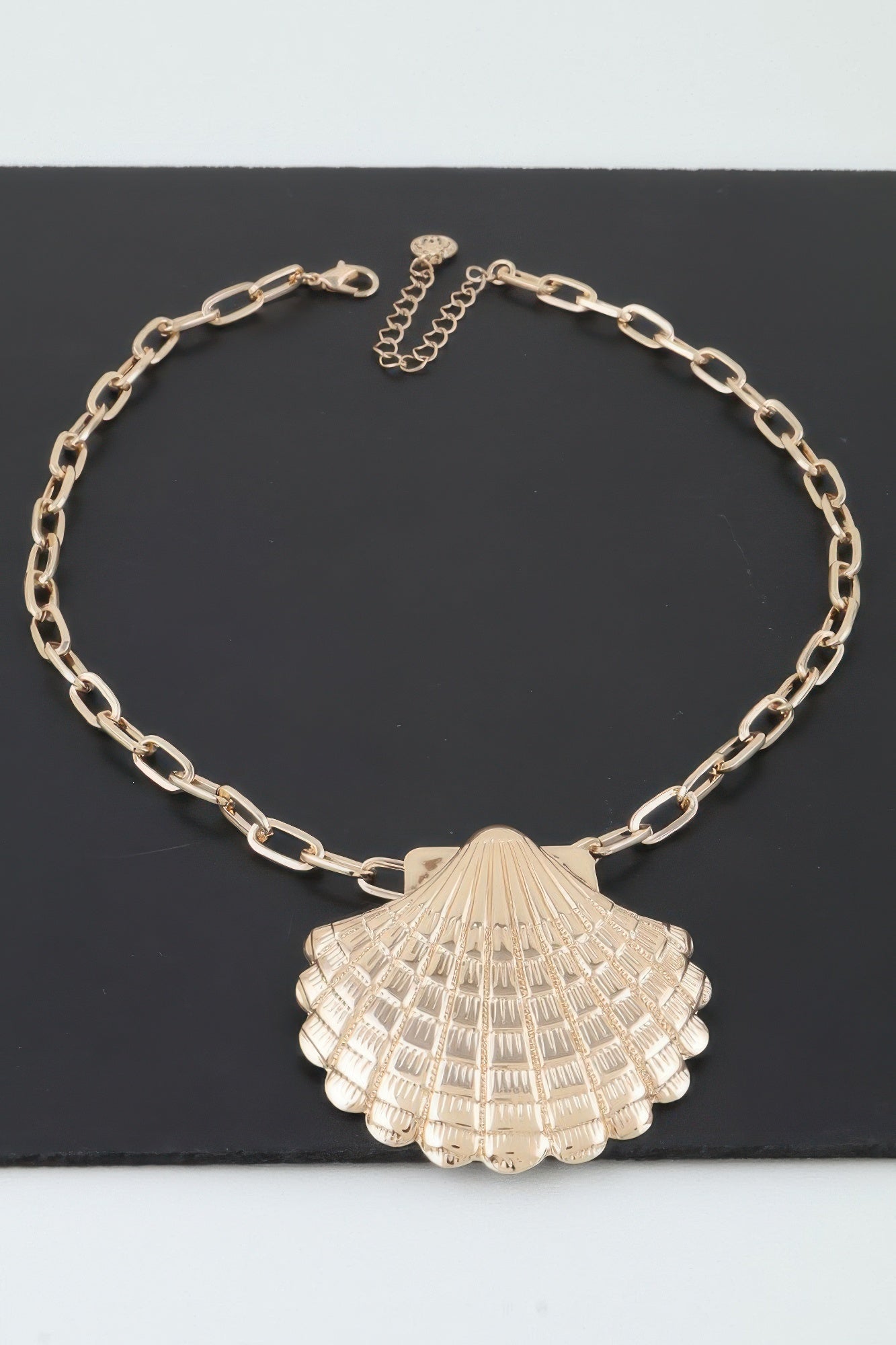 Seashell Statement Chain Necklace