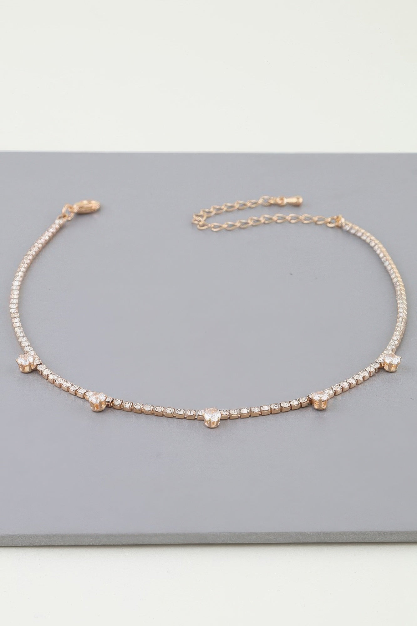 Minimal Rhinestone Choker Necklace