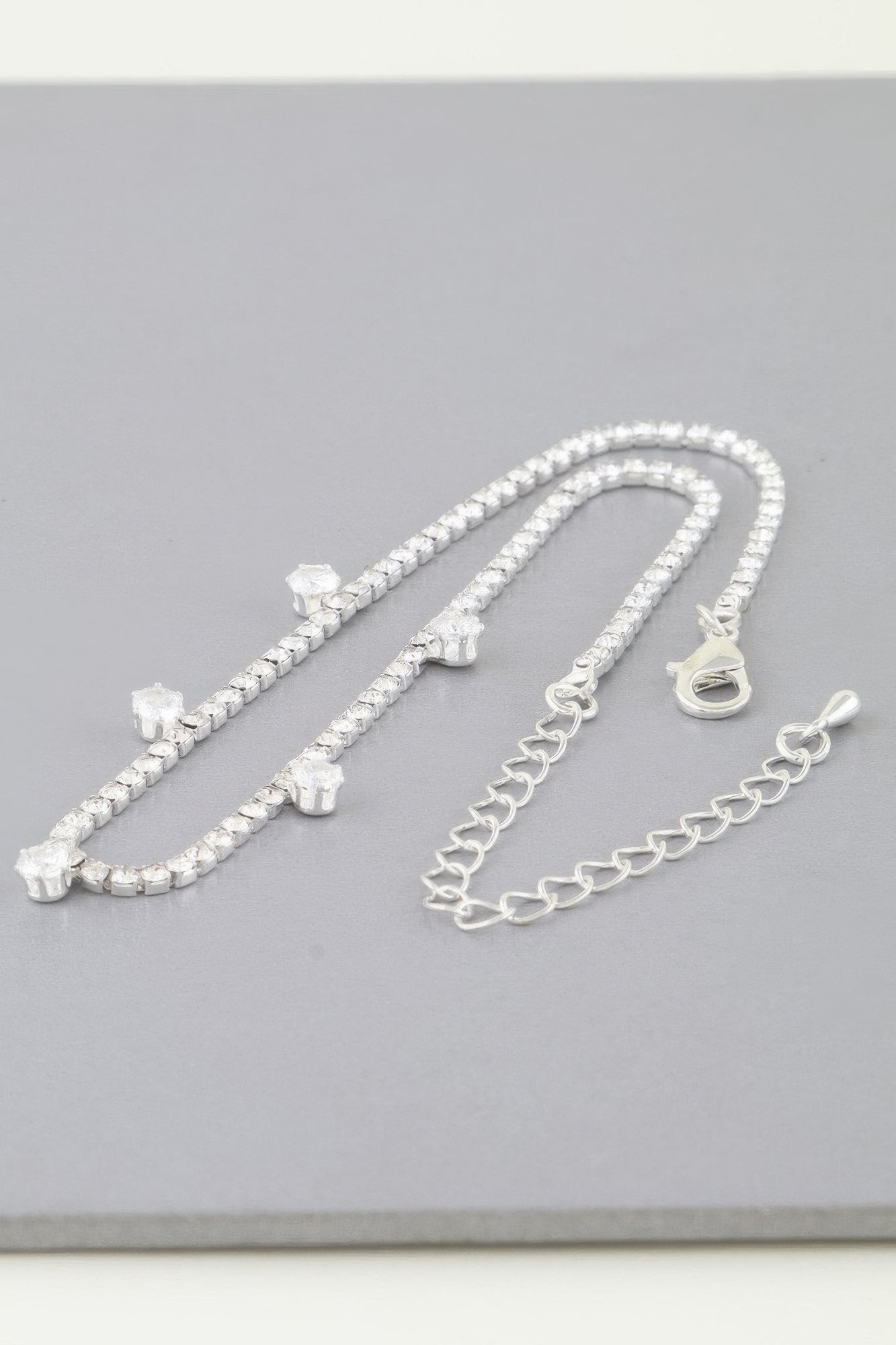 Minimal Rhinestone Choker Necklace