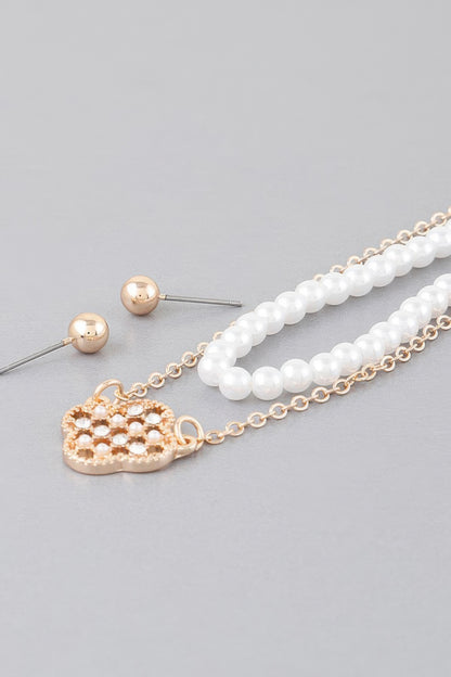 Checkered Clover Pearl Chain Necklace