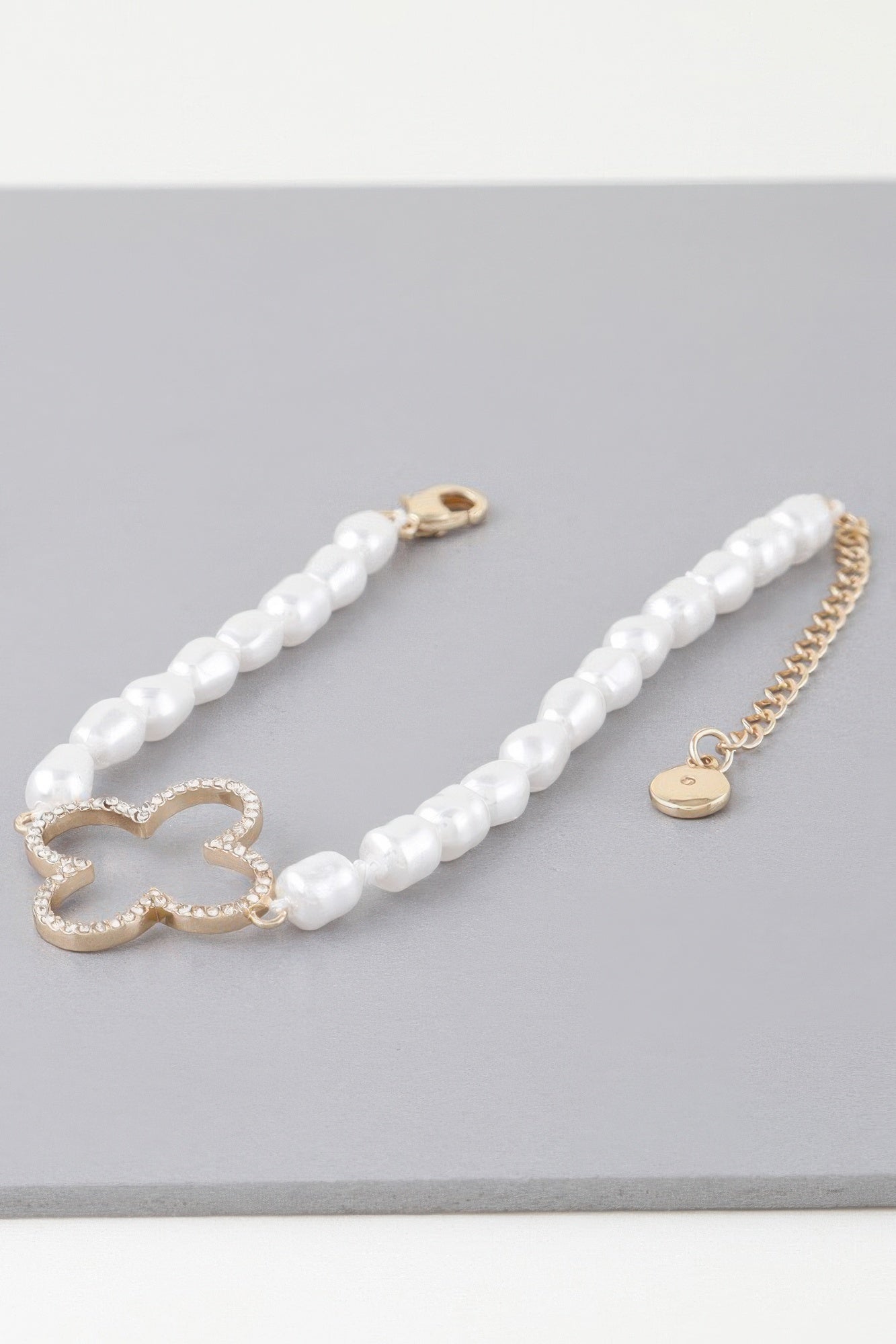 Open Clover Pearl Beaded Bracelet