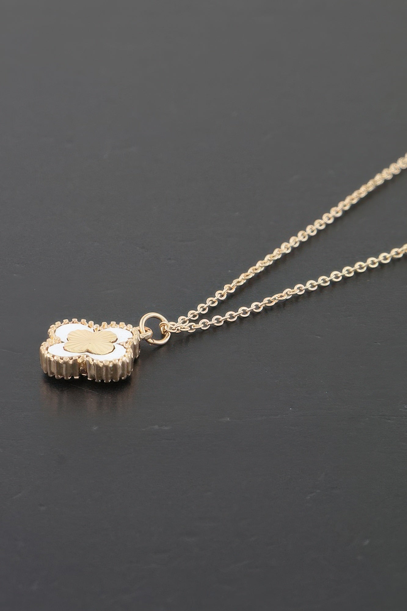 Inside Out Clover Chain Necklace