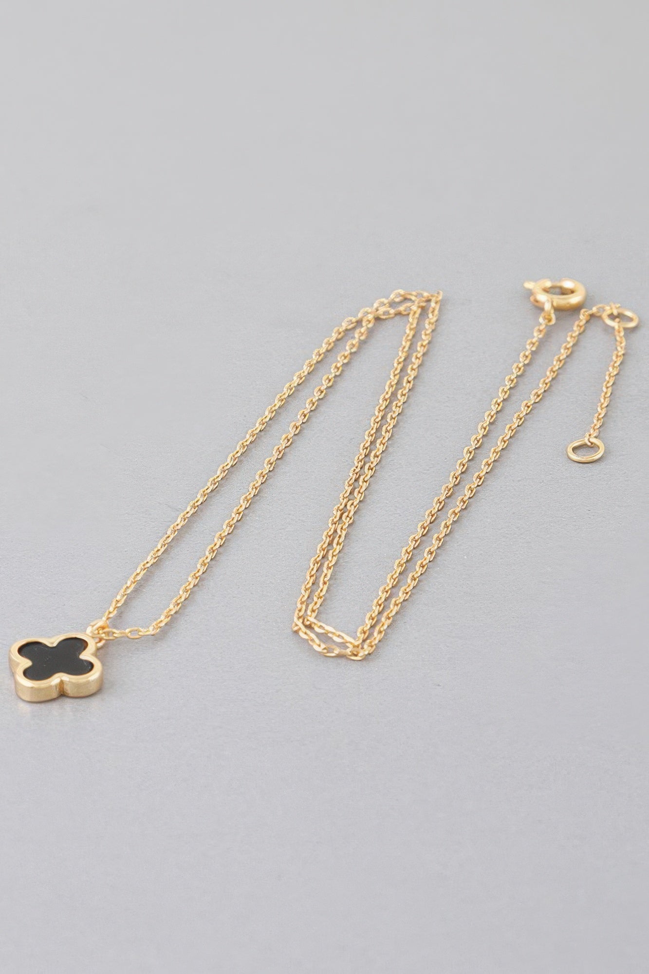 Clover Pendant Necklace