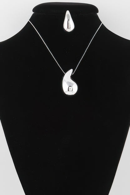 Shiny Teardrop Necklace Set