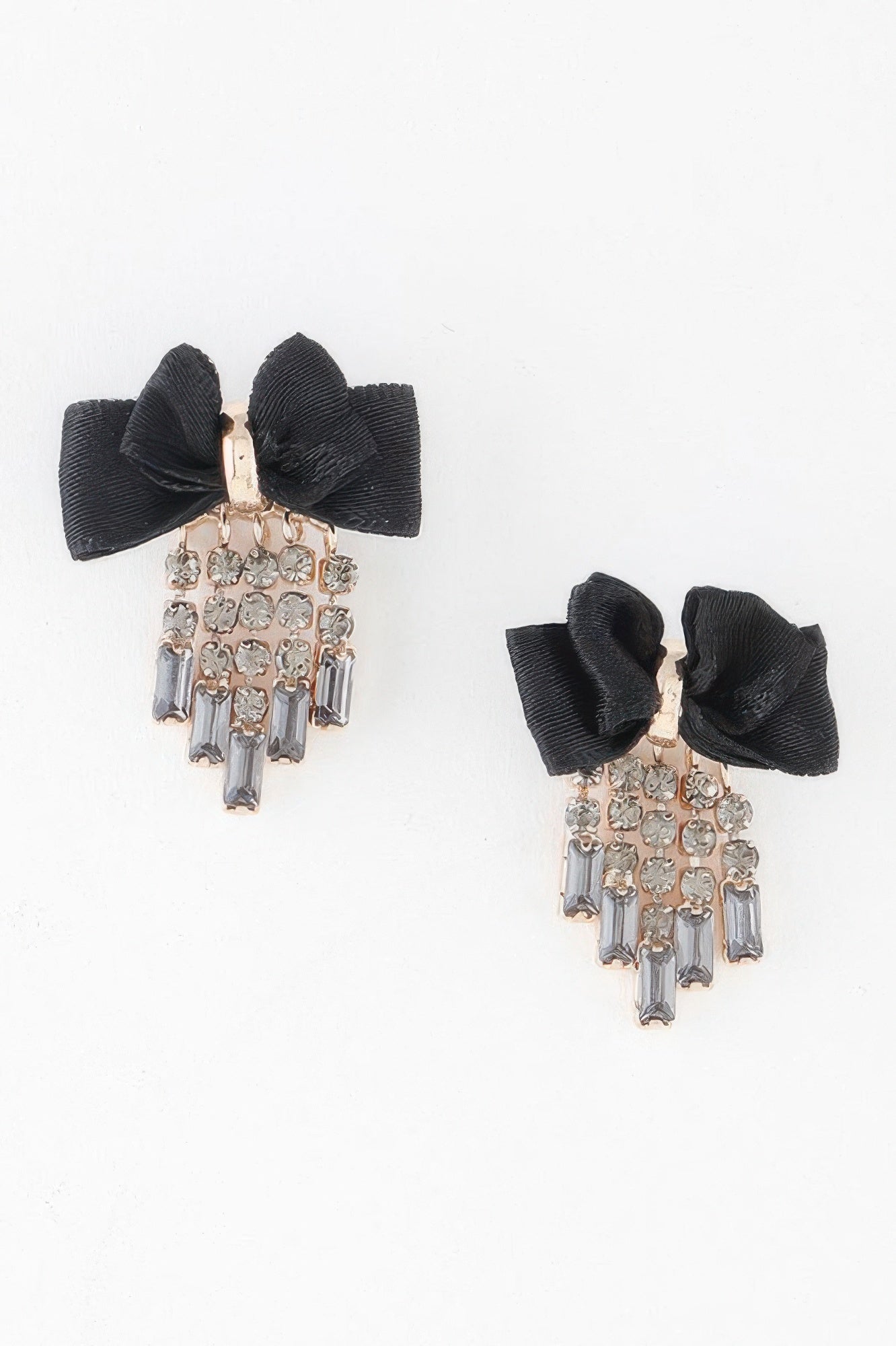 Shiny Rhinestone Curtain Drop Ribbon Stud Earrings