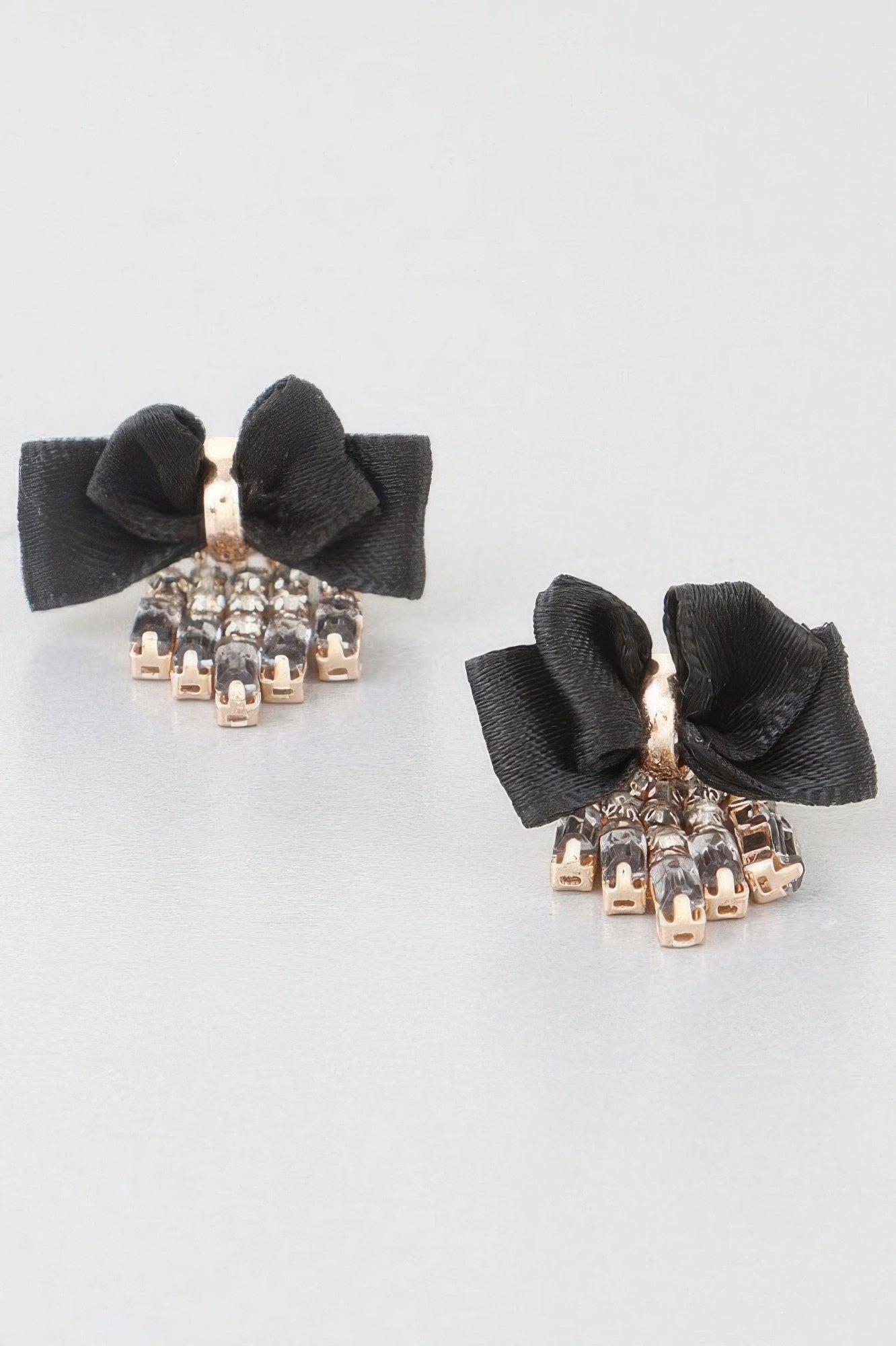 Shiny Rhinestone Curtain Drop Ribbon Stud Earrings