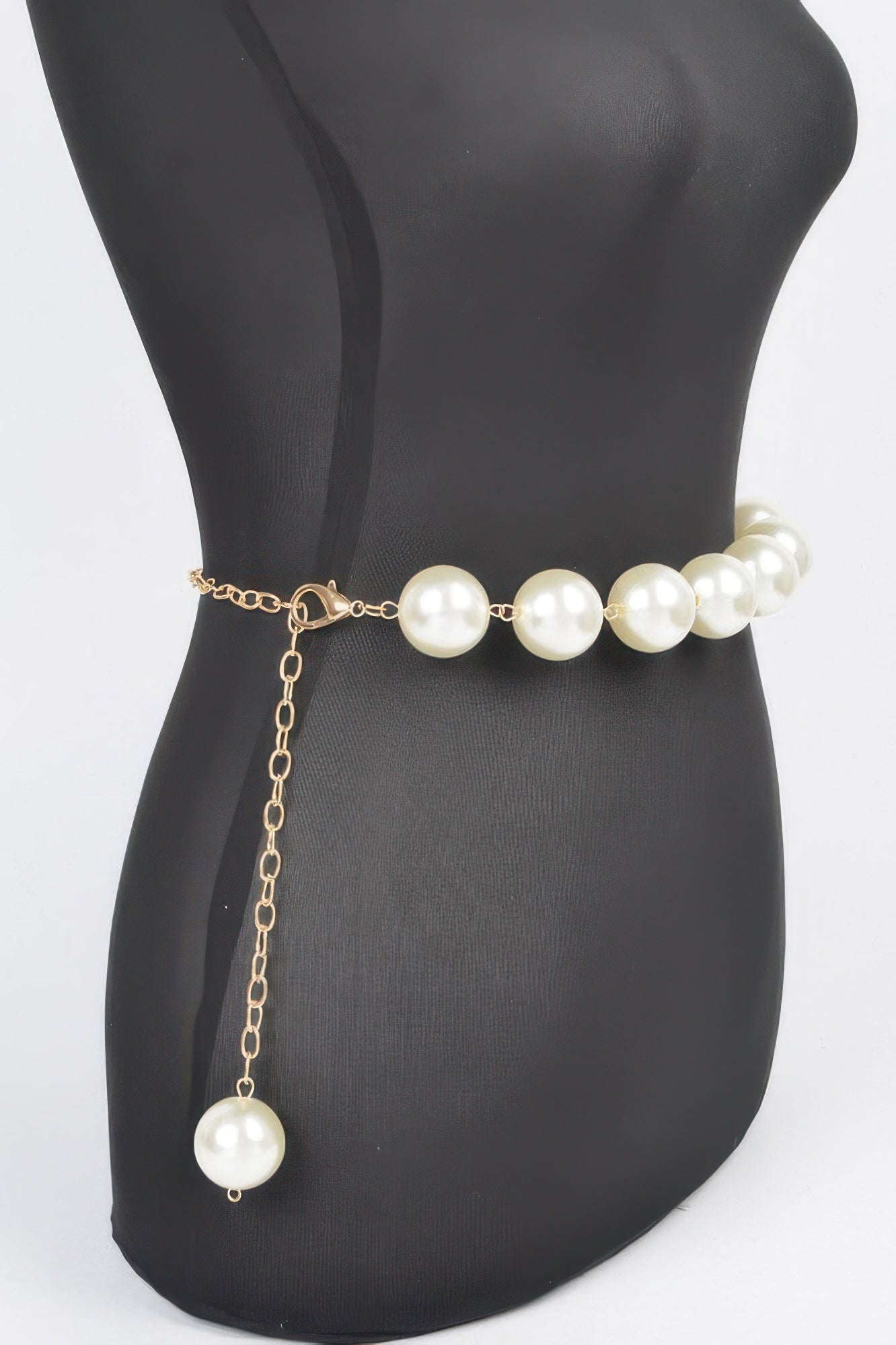 Oversized Pearl Chain Belt