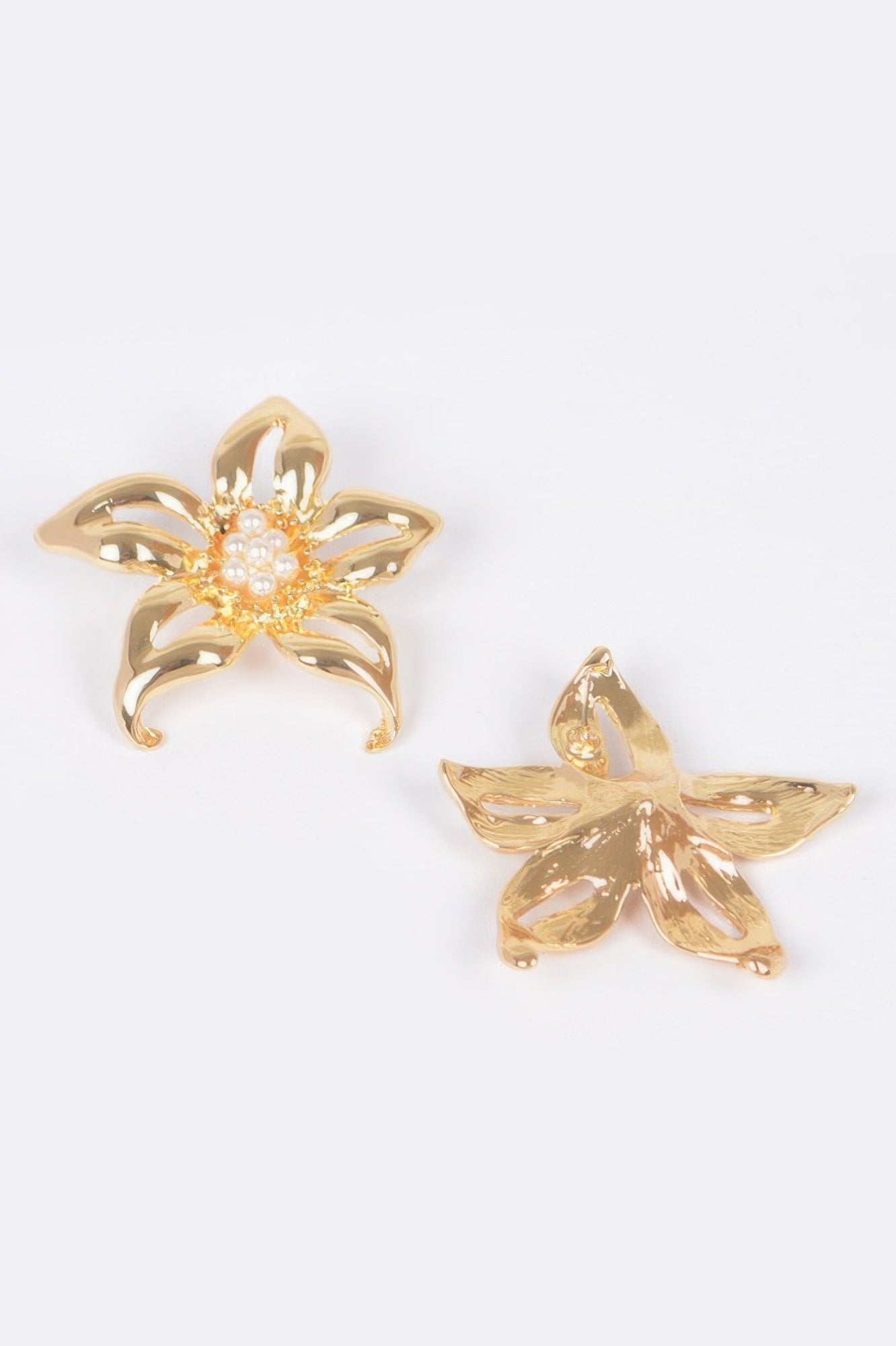 Vintage Metal Flower Earring