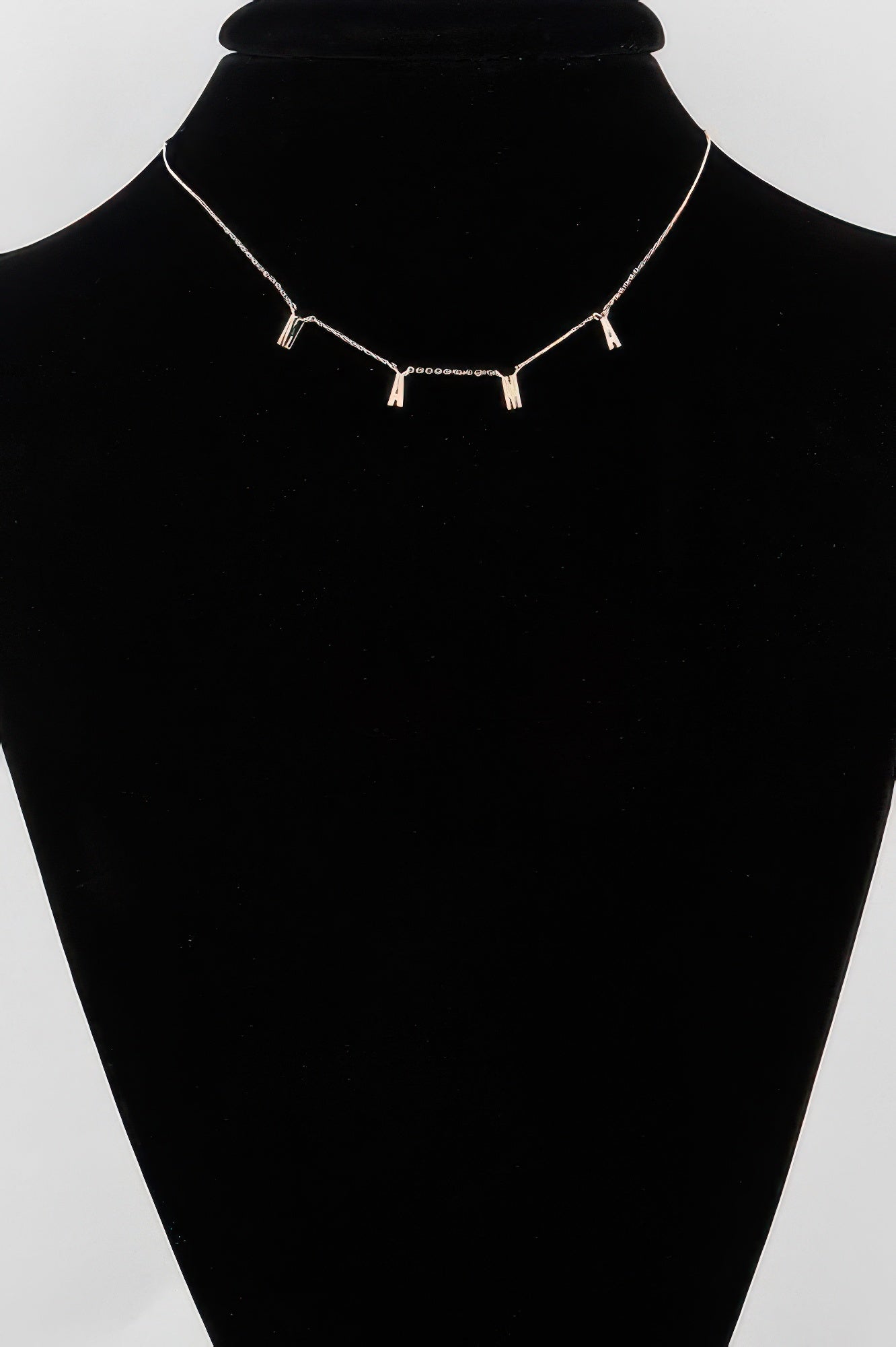 Mama Chain Necklace