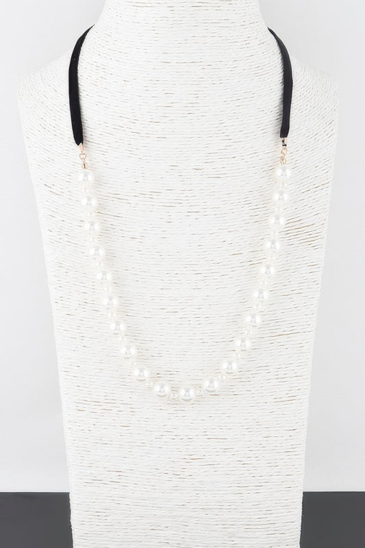 Half Pearl Tie Necklace