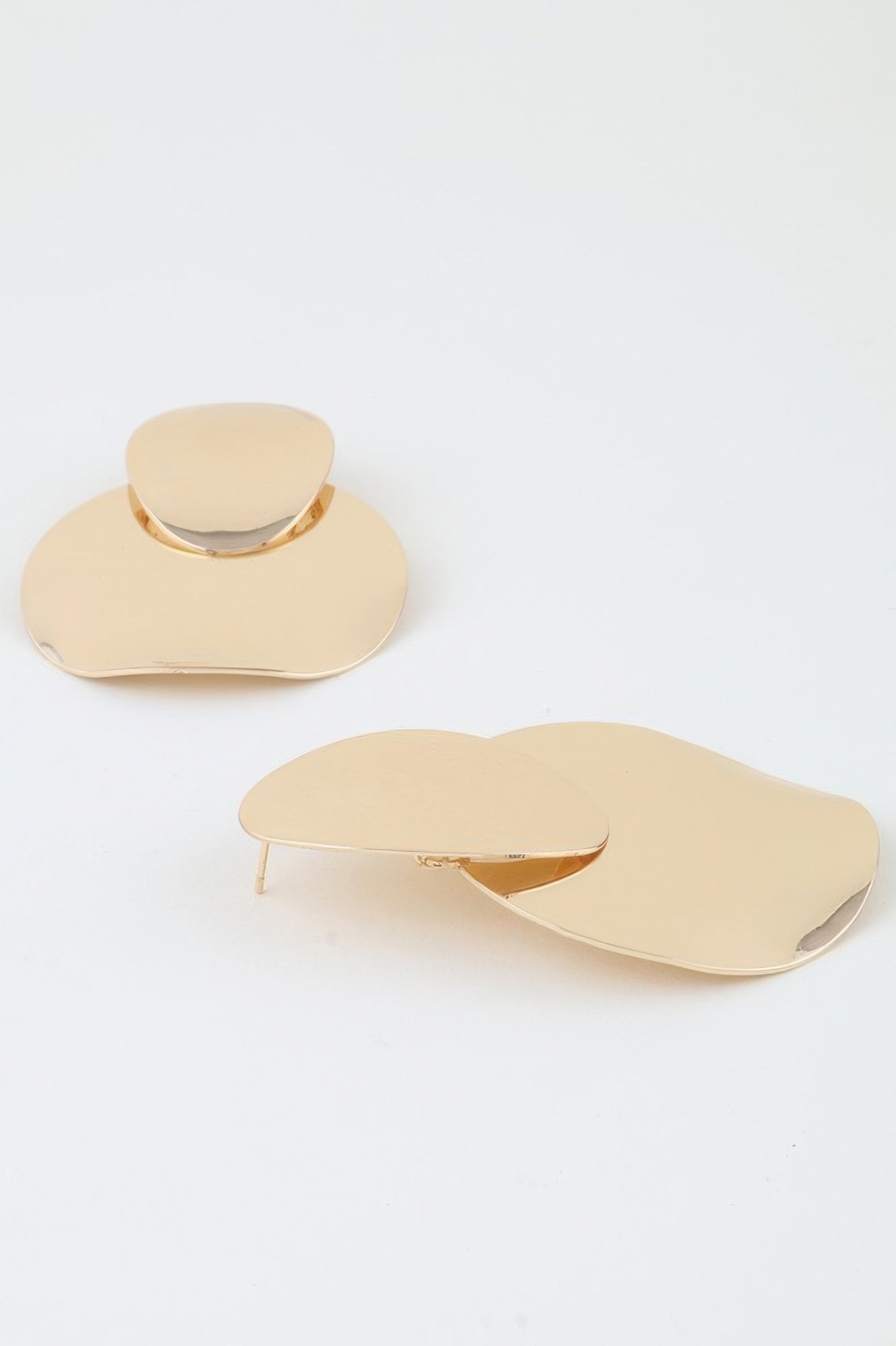 Shiny Minimal Petal Drop Earrings
