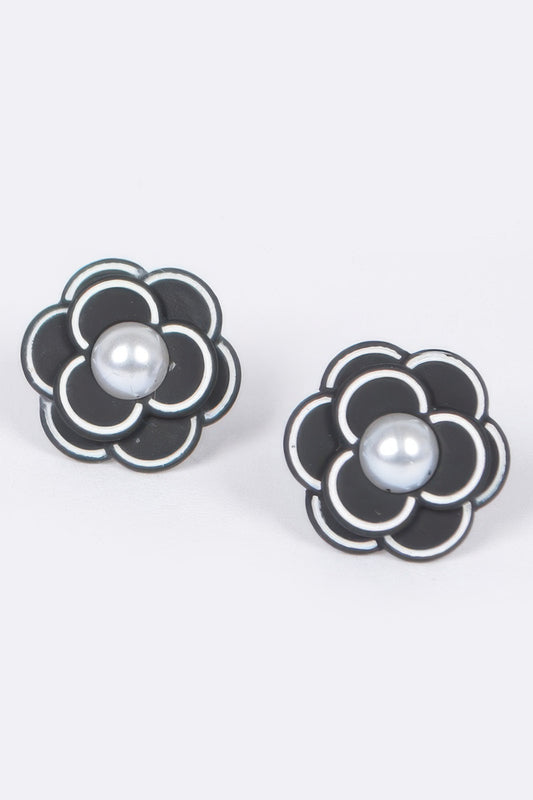 Faux Pearl Acrylic Flower Earring 